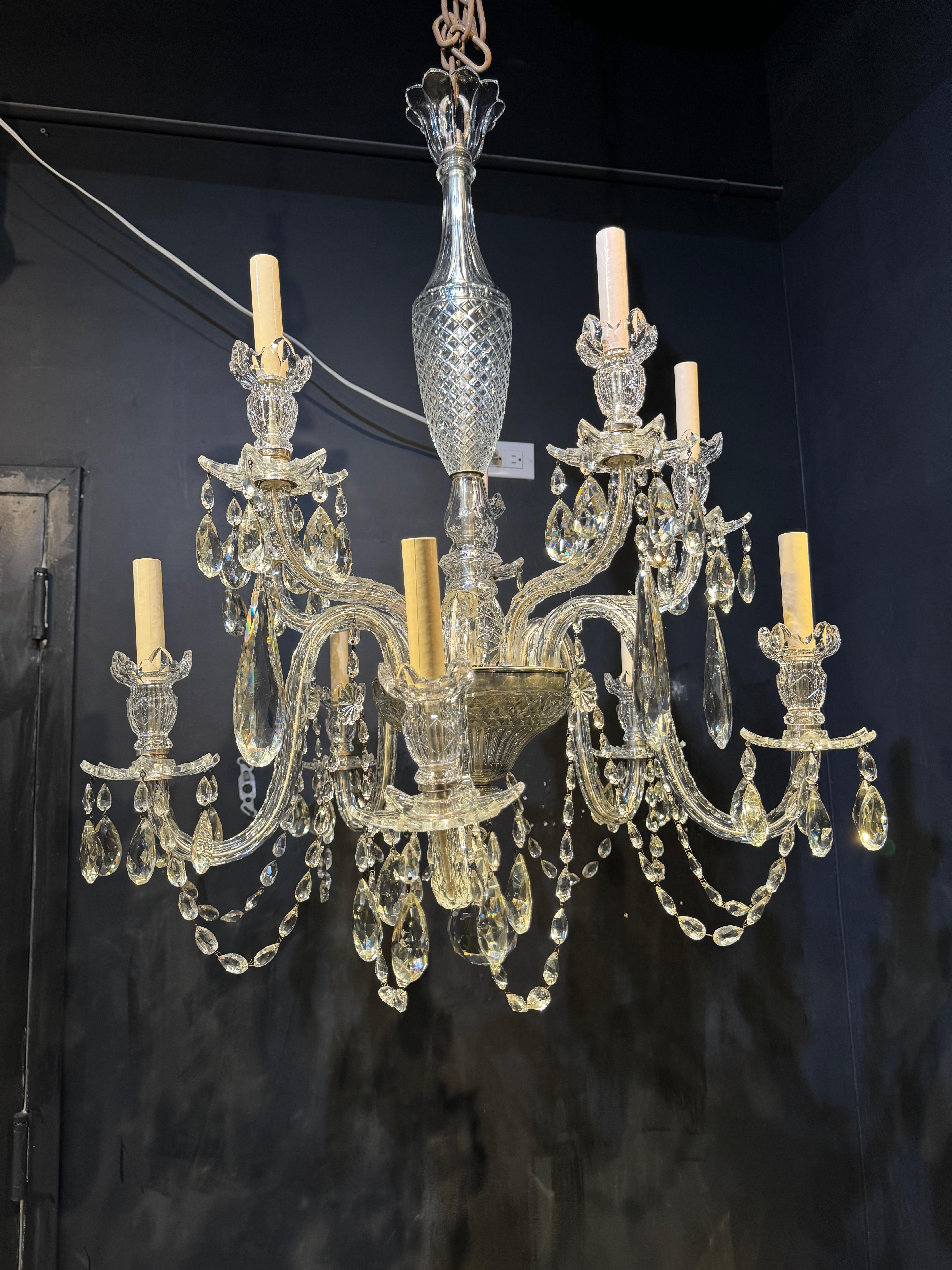 Belle Époque 1900’s French Baccarat Crystal Chandelier with 10 Lights For Sale