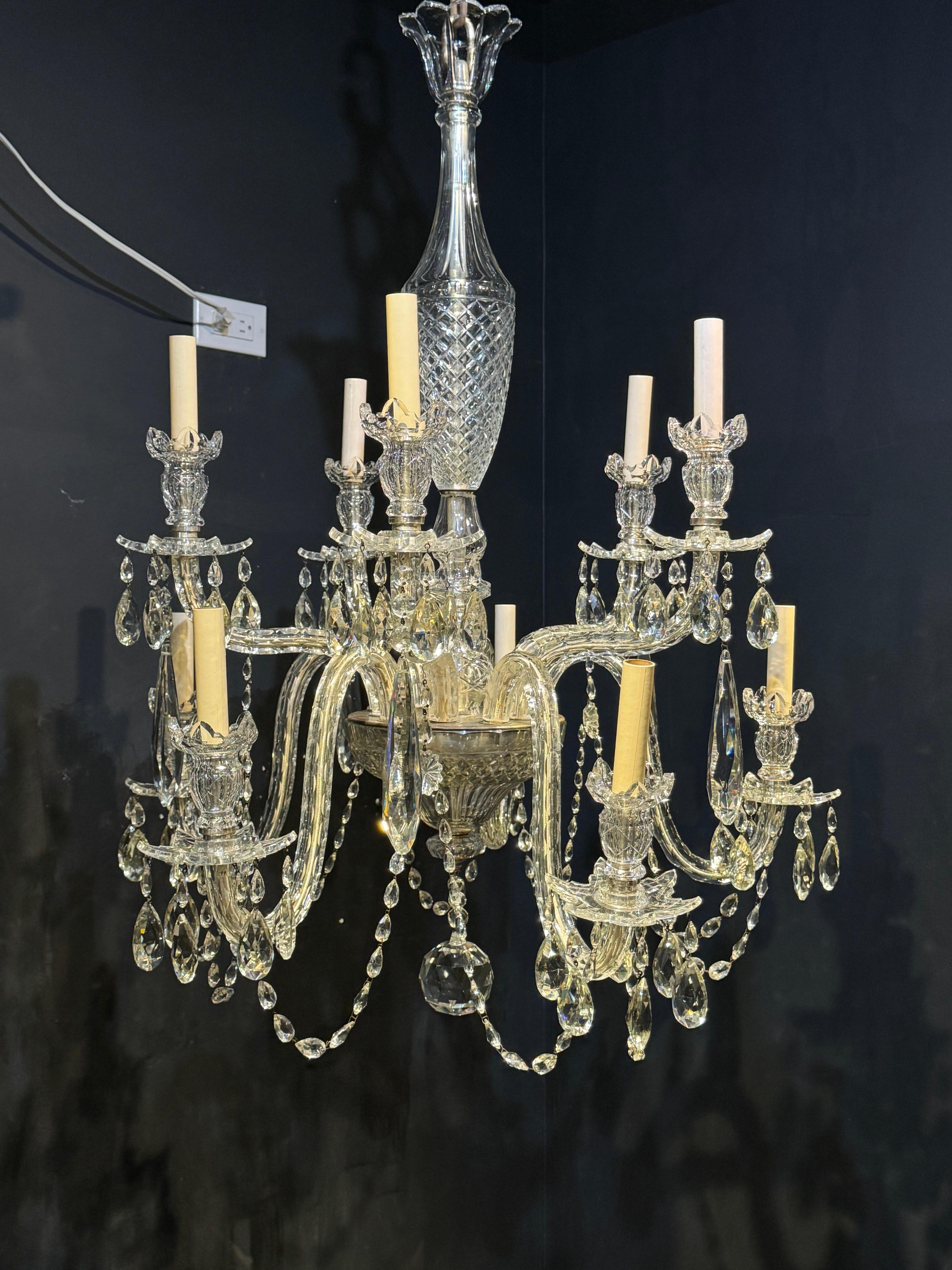 1900’s French Baccarat Crystal Chandelier with 10 Lights In Good Condition For Sale In New York, NY