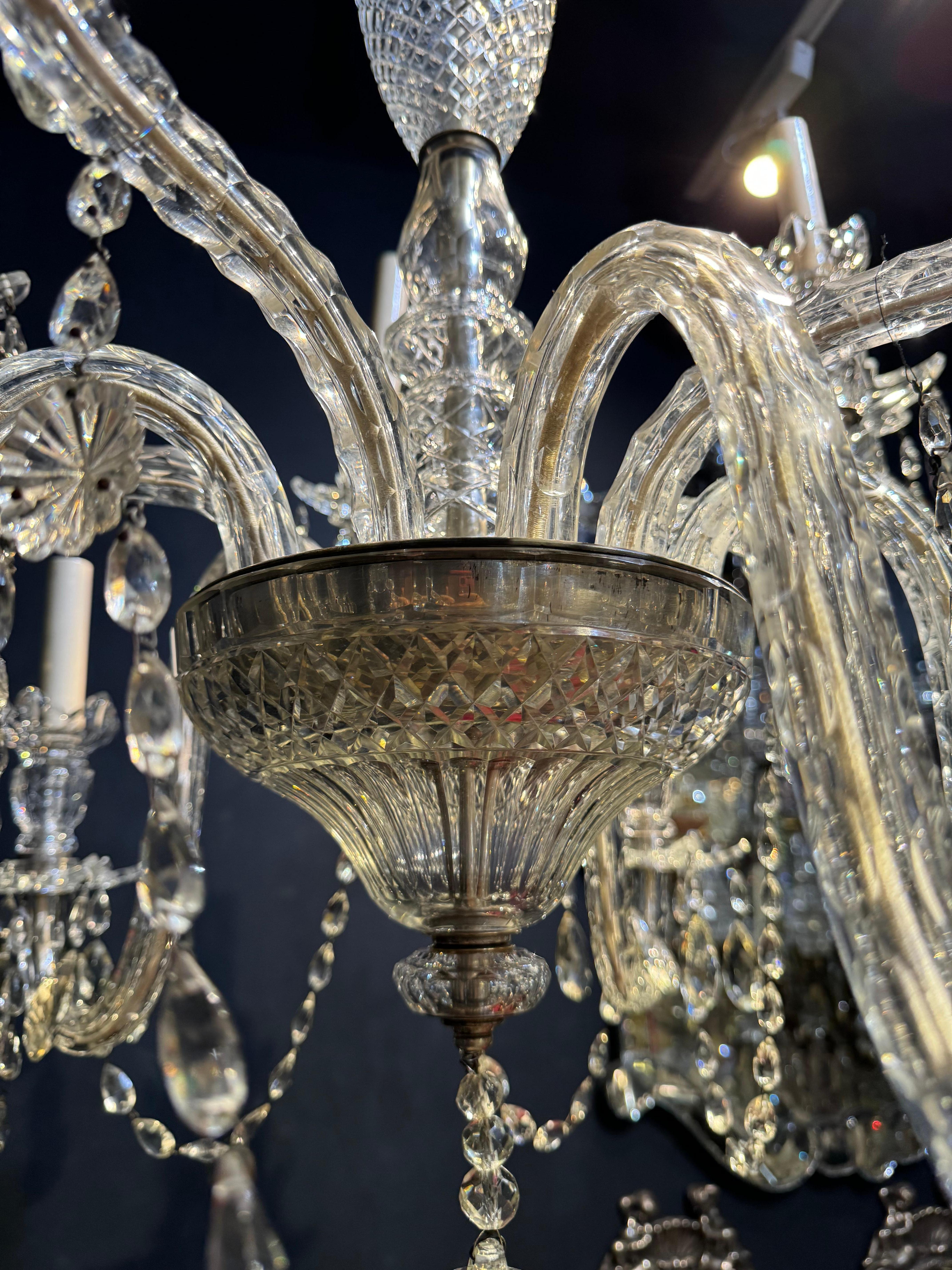 1900’s French Baccarat Crystal Chandelier with 10 Lights For Sale 2