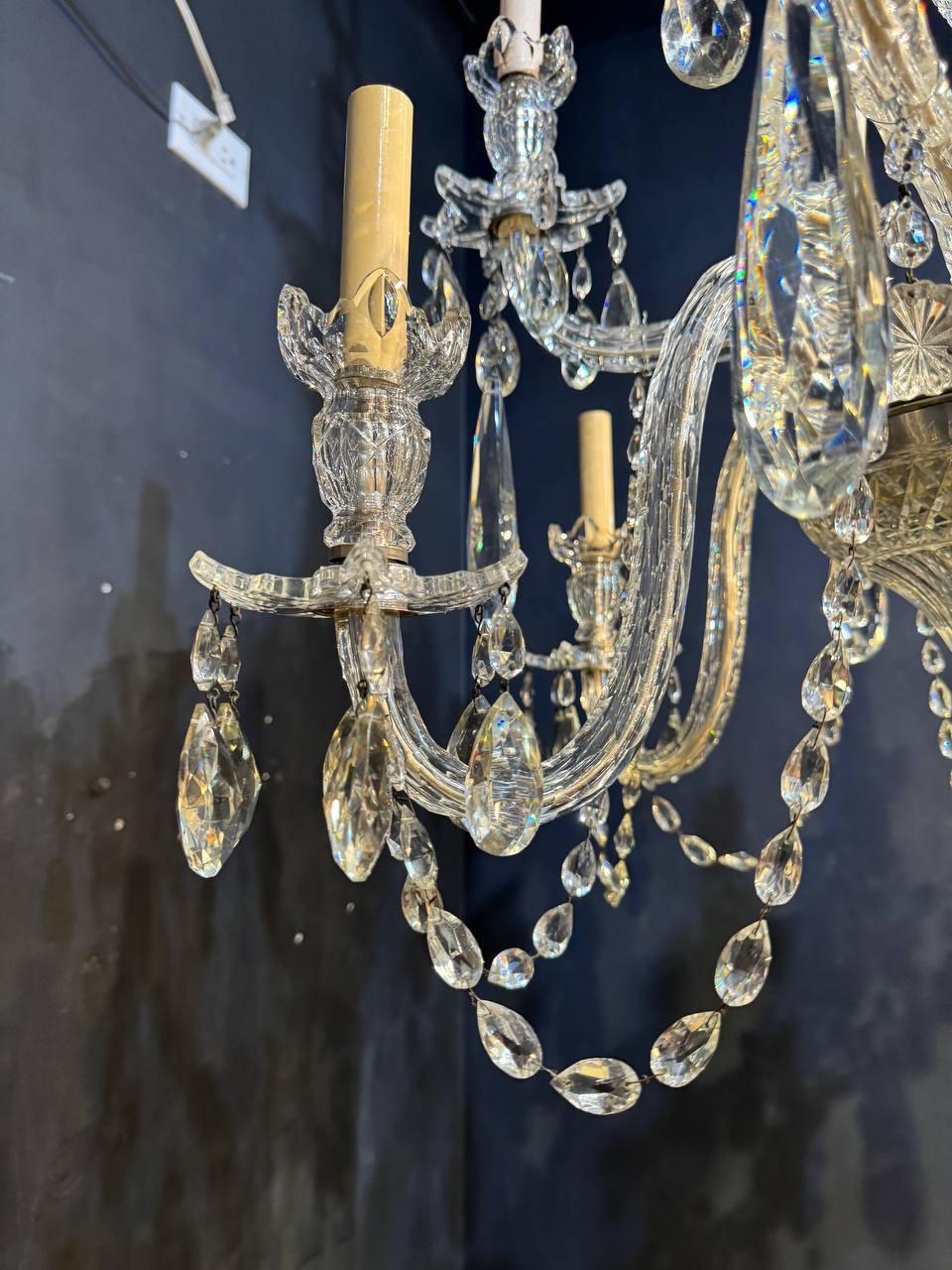 Lustre en cristal de Baccarat à 10 Lights, datant de 1900 en vente 2