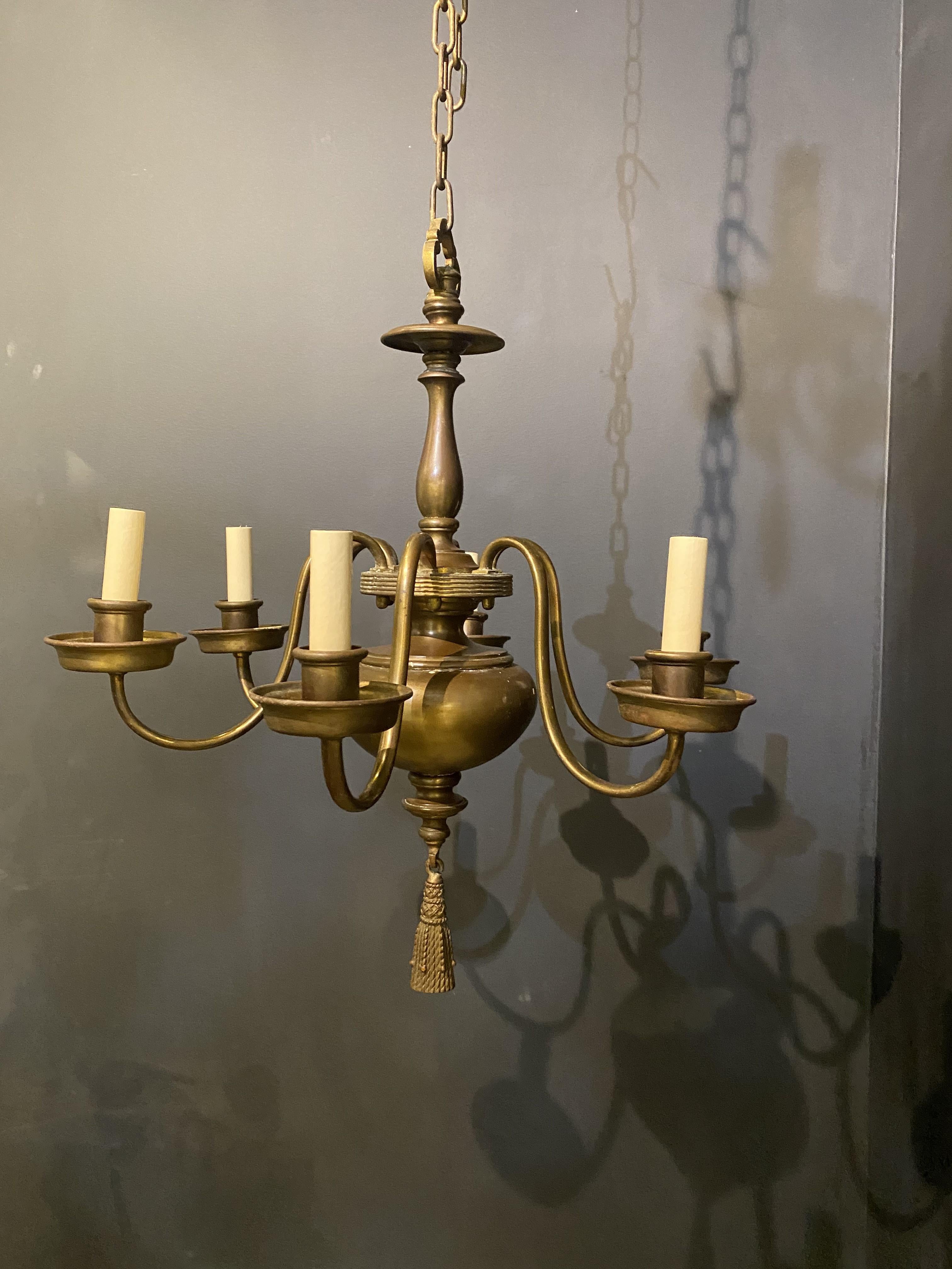 Patinated 1910's Caldwell Williamsburg Style Bronze Chandelier with 6 Lights For Sale