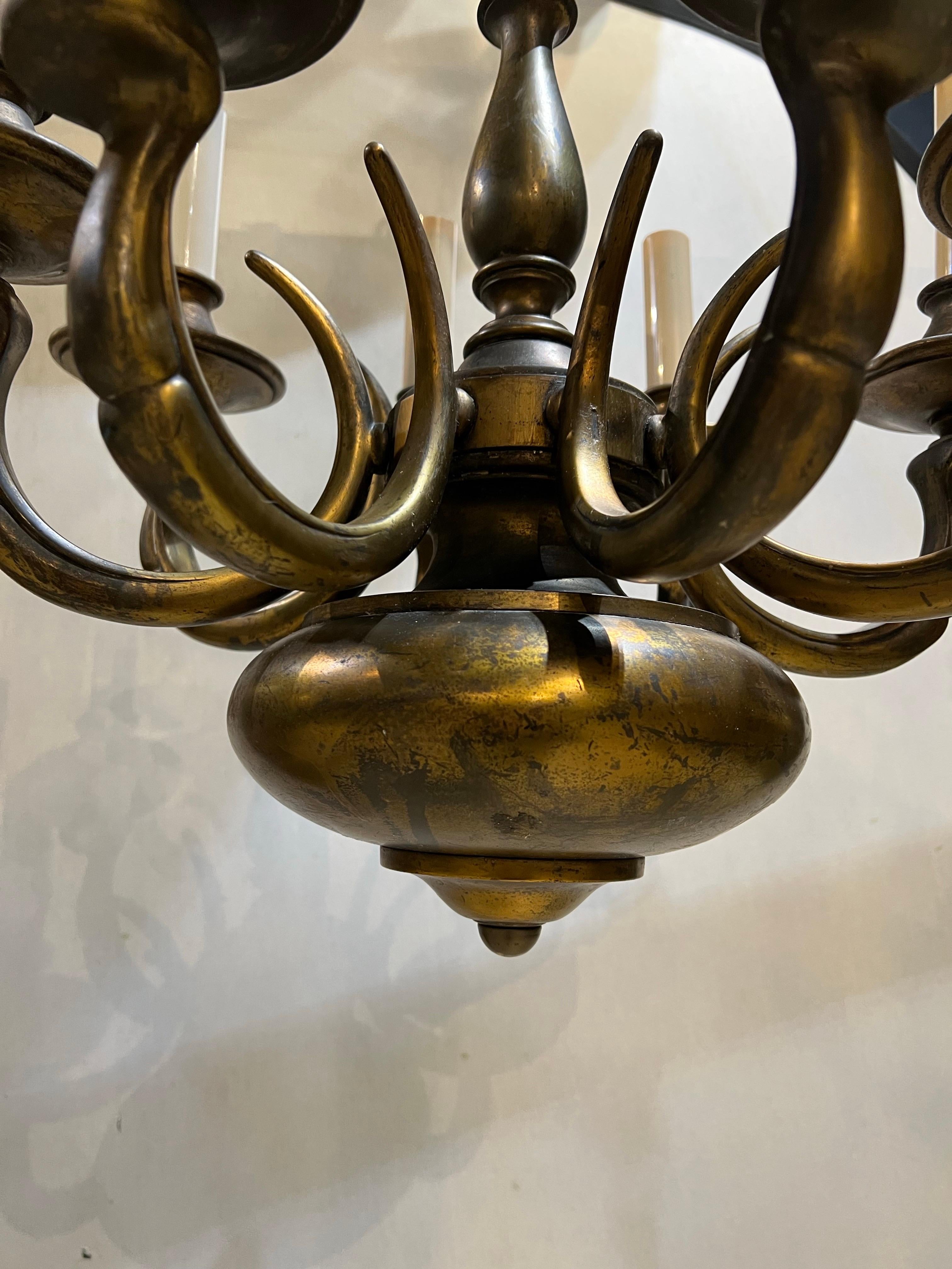 Lámpara de araña de estilo colonial Caldwell de 1900, 8 luces Estadounidense en venta