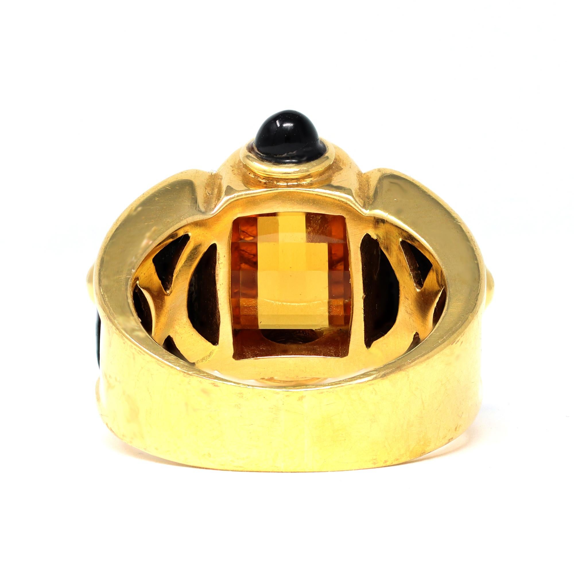 Citrine & Onyx Cocktail Ring Set in 18k Yellow Gold In Excellent Condition In Miami, FL