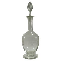 Carafe à eau classique en verre soufflé et taillé - France, XIXe siècle.