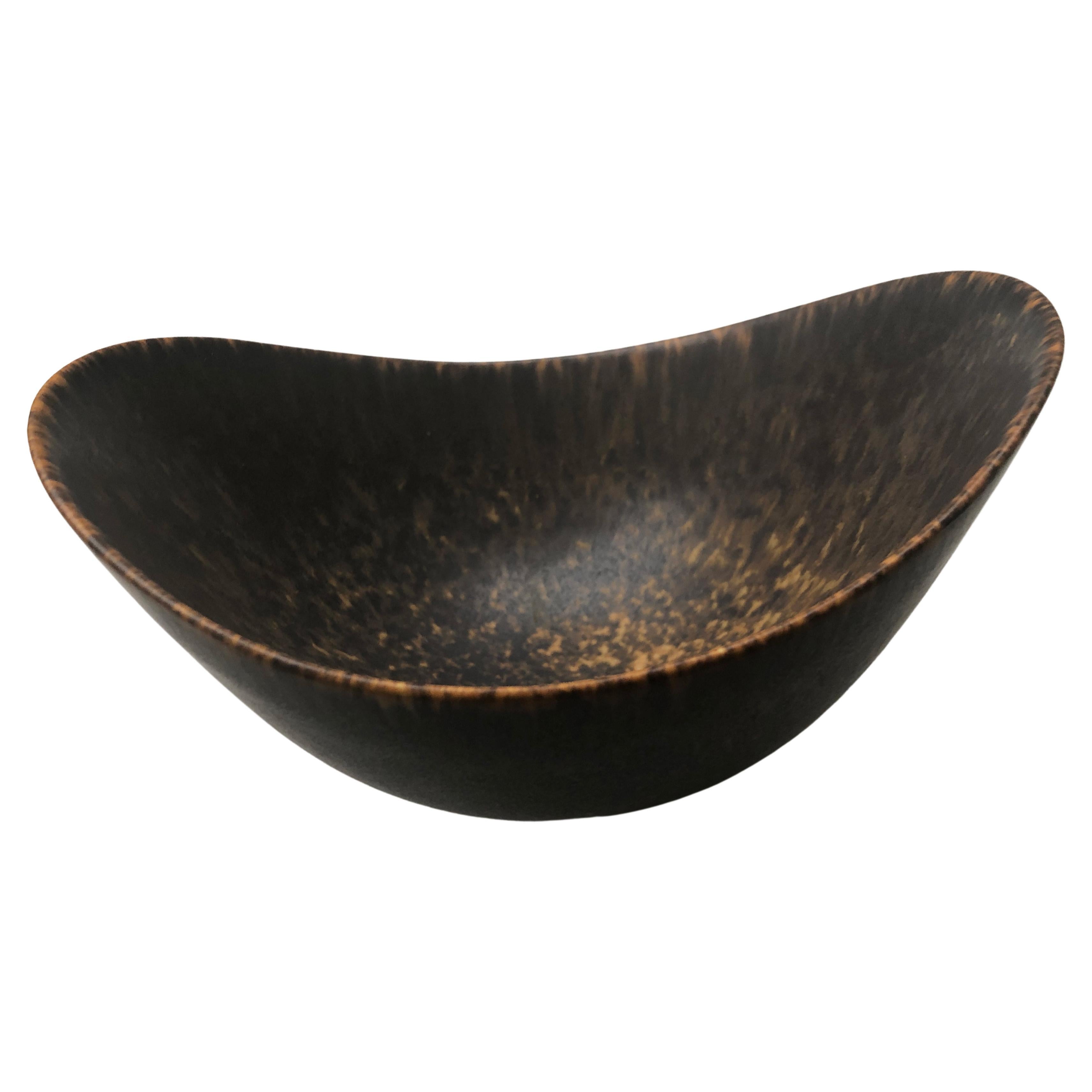 A Classic Brown and Beige-glazed Gunnar Nylund Bowl, Stoneware, Sweden, 1940s For Sale