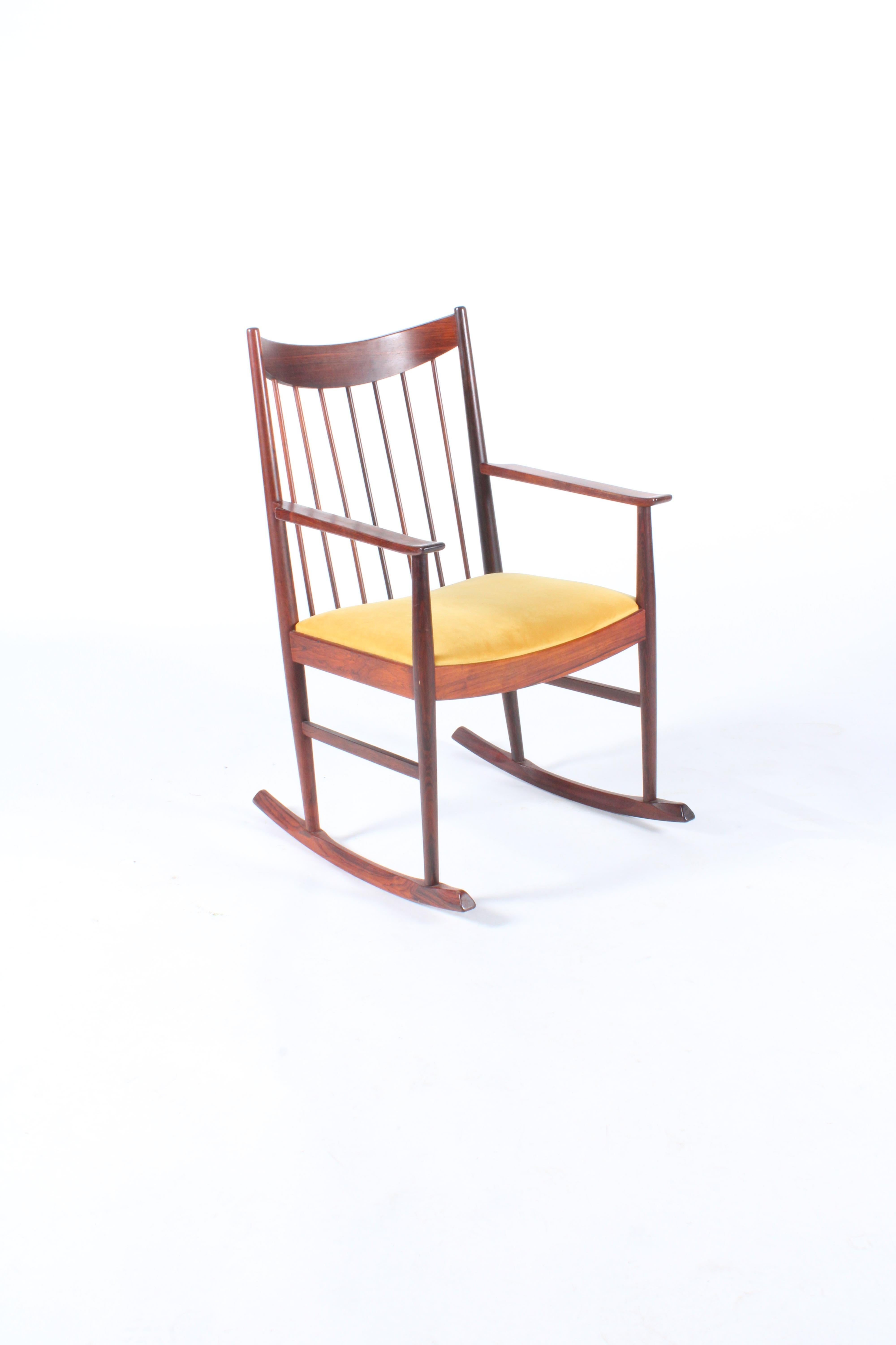 Classic Danish Rocking Chair by Arne Vodder for Sibast For Sale 2