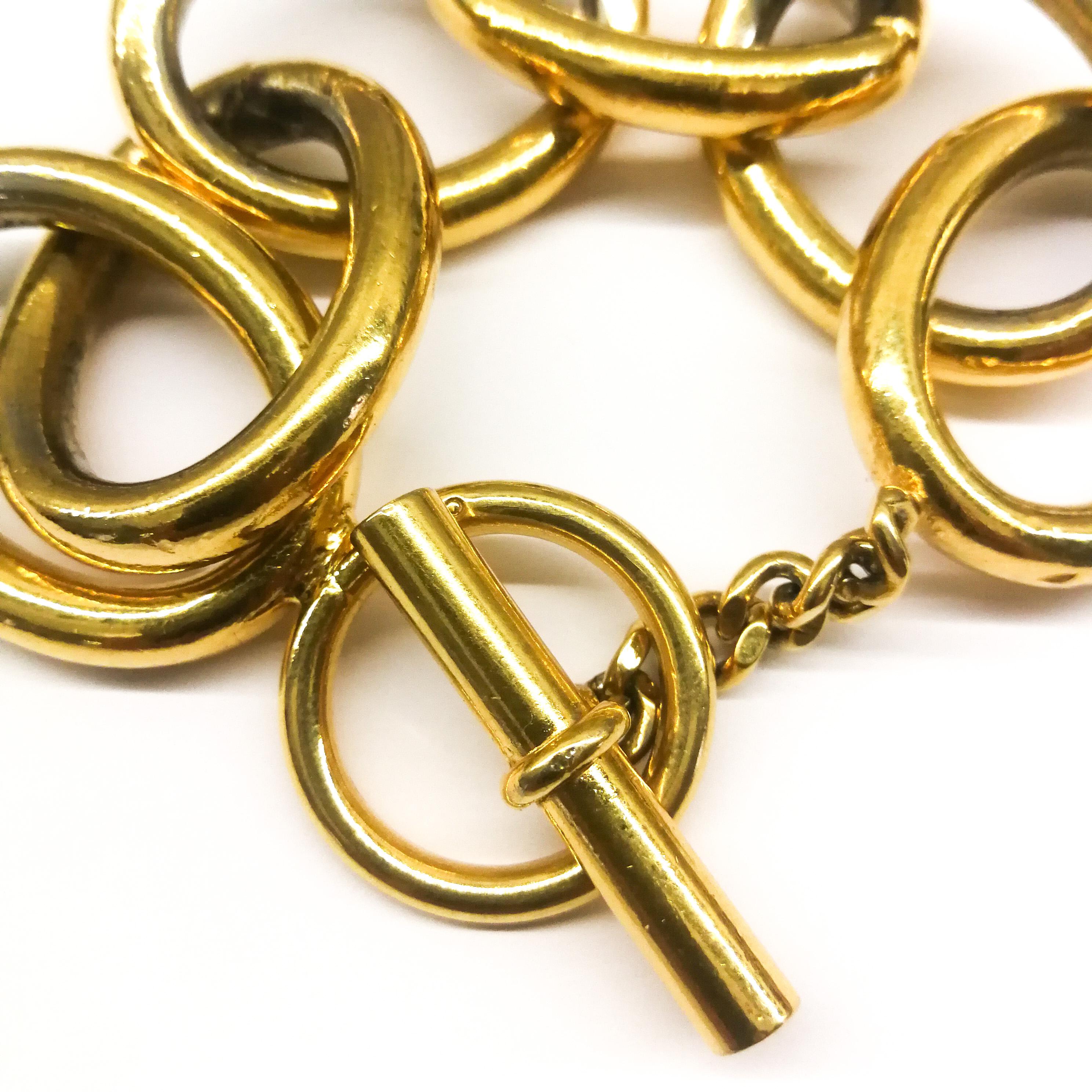 A classic large gilt link bracelet, Chanel, 1960s 4