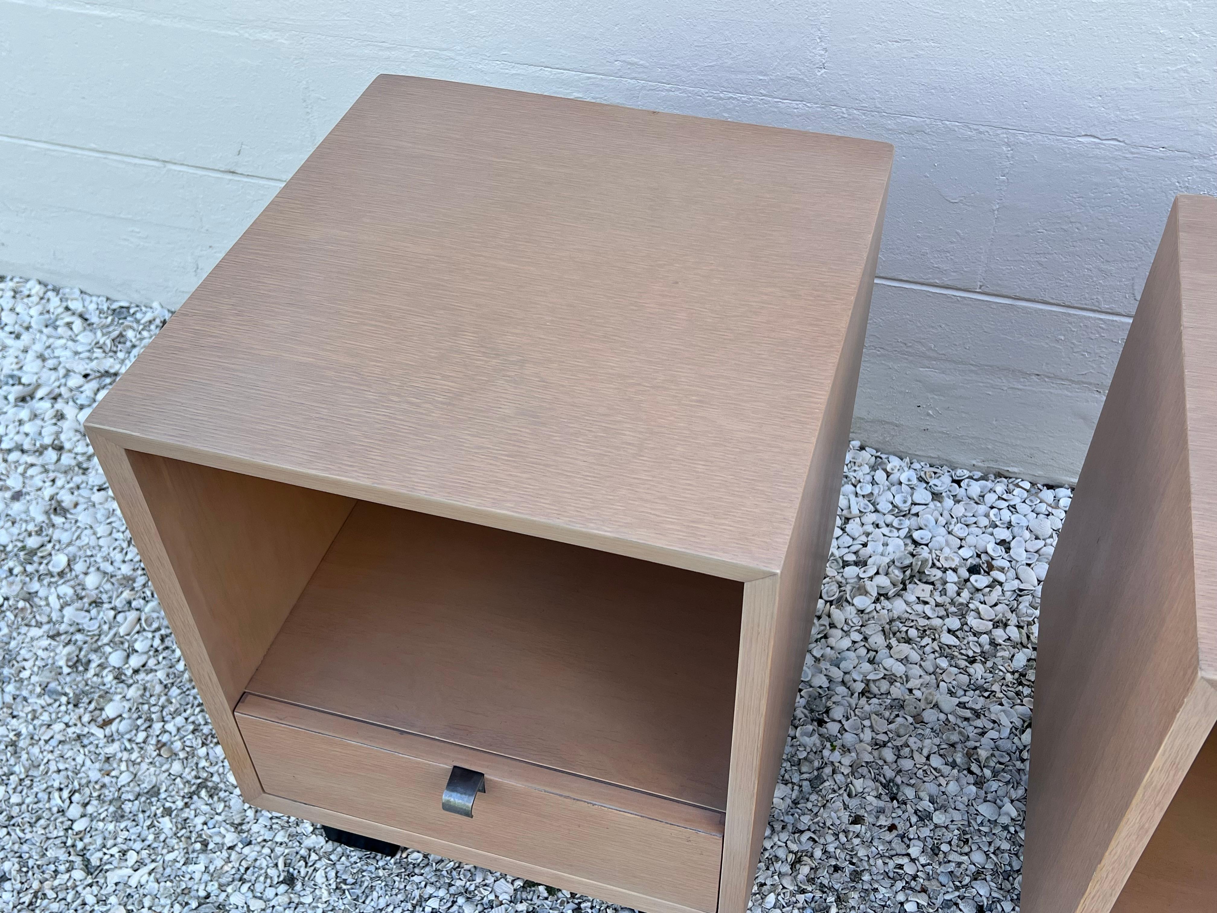 Ein Classic Paar George Nelson Night Stands Herman Miller Basic Series 1950er Jahre (amerikanisch) im Angebot