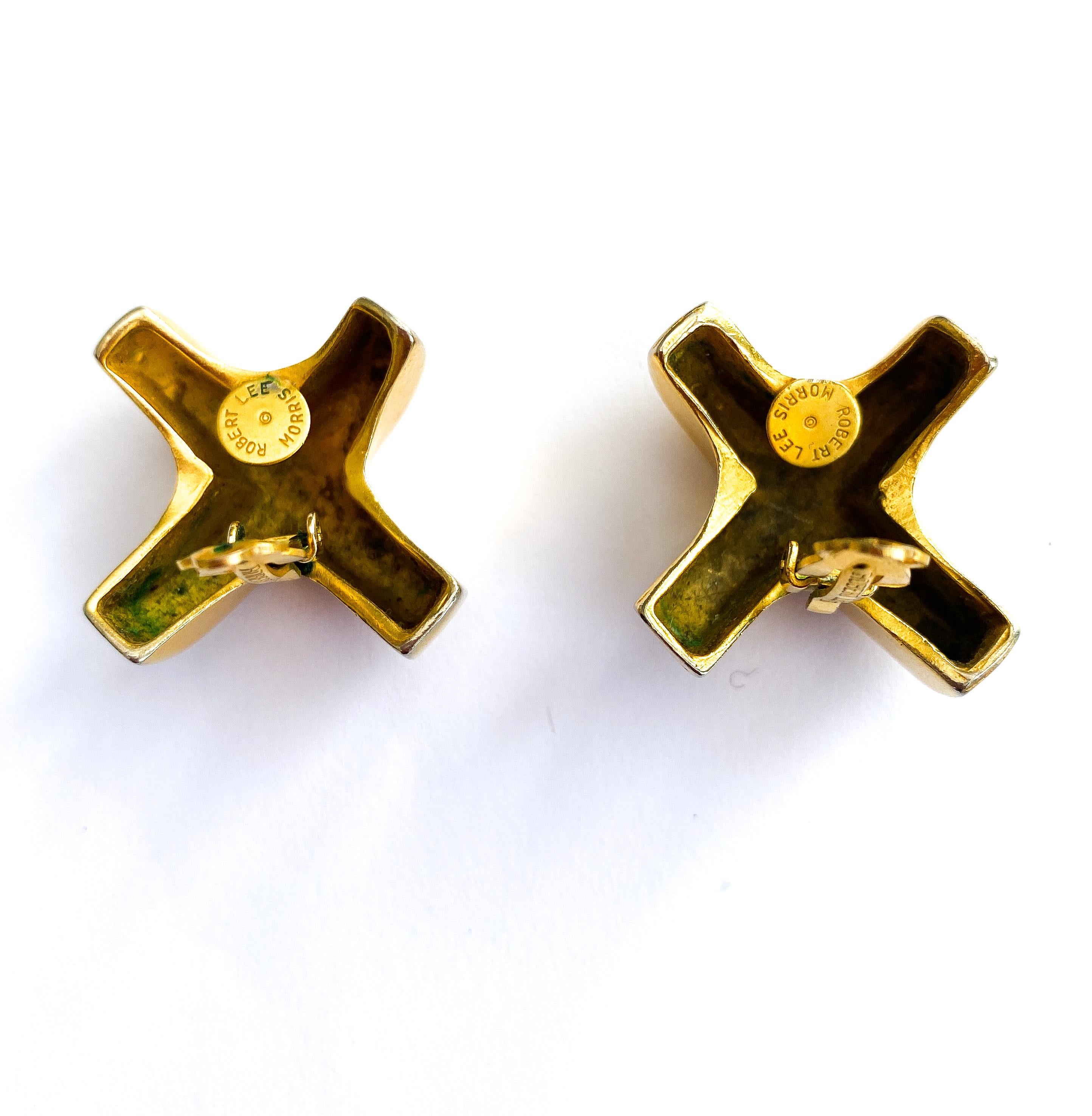 A classic pair of gilt 'cross motif' earrings, Robert Lee Morris, USA, 1980s For Sale 1