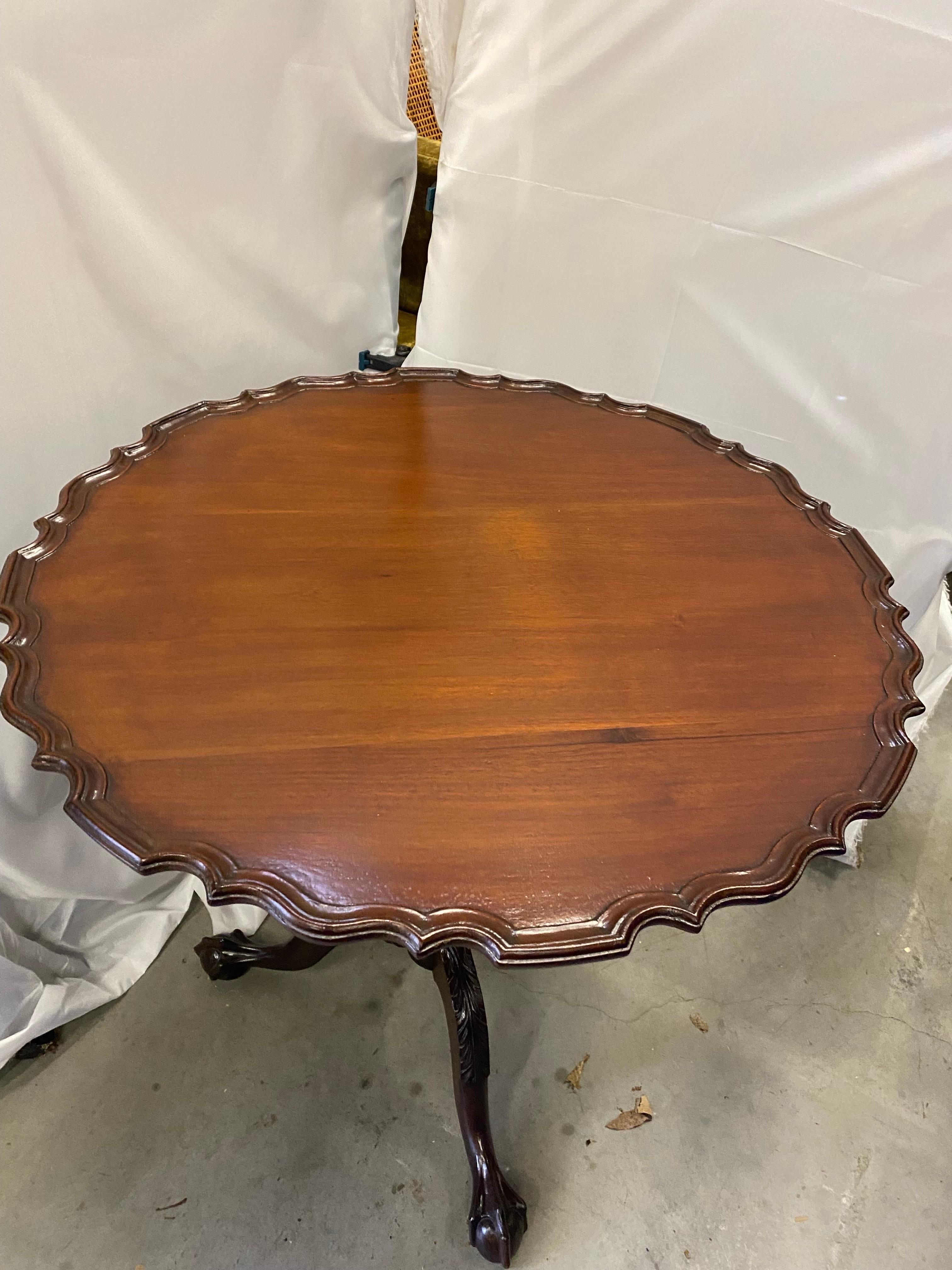 American A Classic Solid Mahogany Chippendale Tilt Top Tea Table, Circa 1875 For Sale