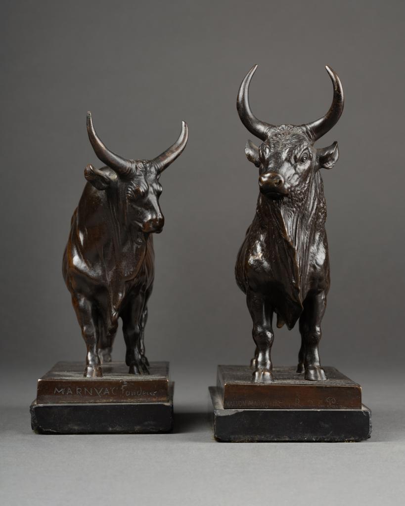 French A. Clesinger : Bronze pendants of Roman and Winner bull, end of XIXth c. For Sale