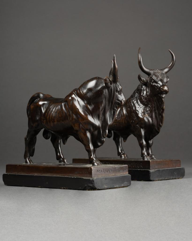 Mid-19th Century A. Clesinger : Bronze pendants of Roman and Winner bull, end of XIXth c. For Sale
