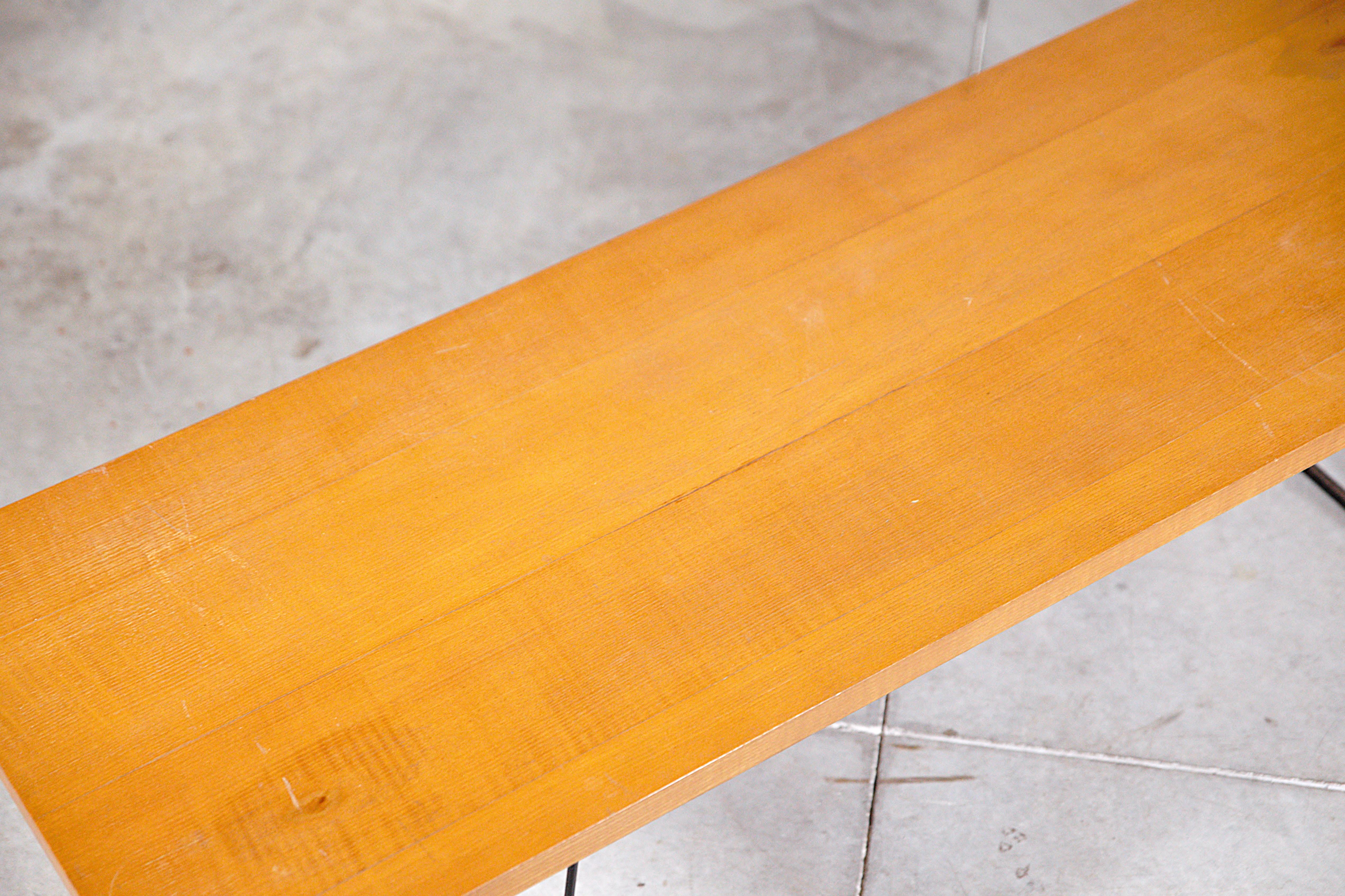 Table basse CM 191 de Pierre Paulin France, années 1970 en vente 4