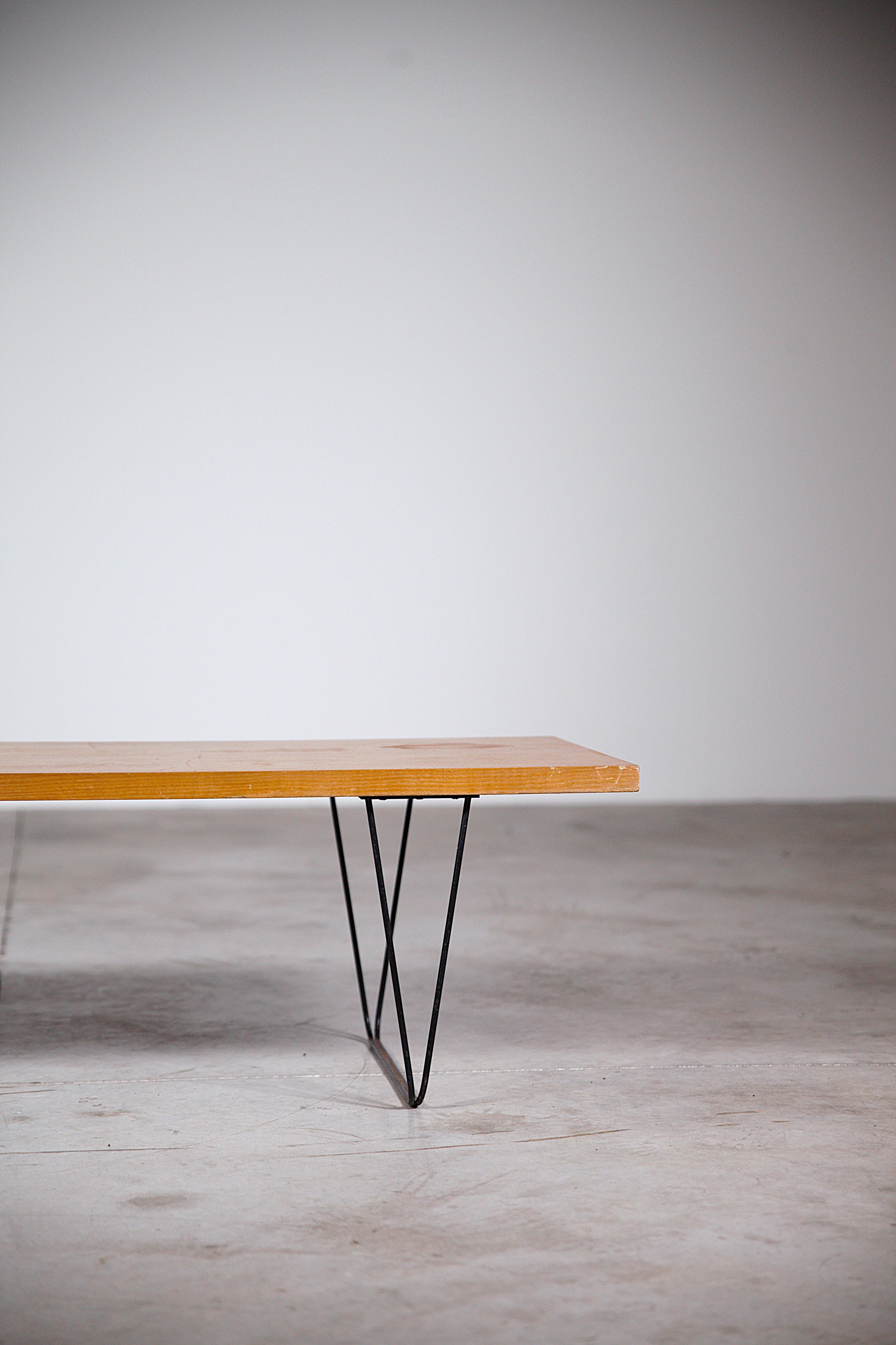 Placage Table basse CM 191 de Pierre Paulin France, années 1970 en vente