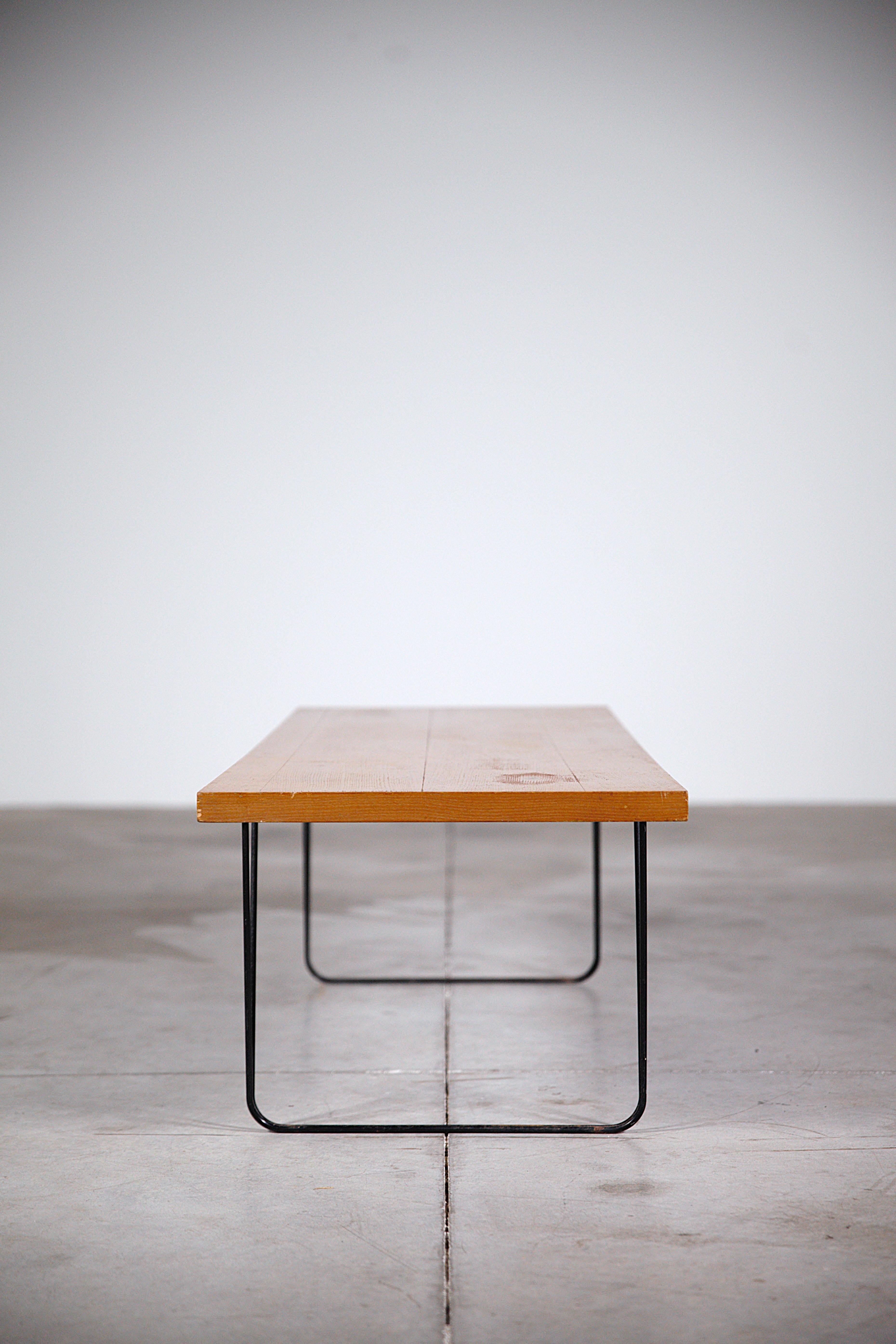 Table basse CM 191 de Pierre Paulin France, années 1970 Bon état - En vente à HYÈRES, FR