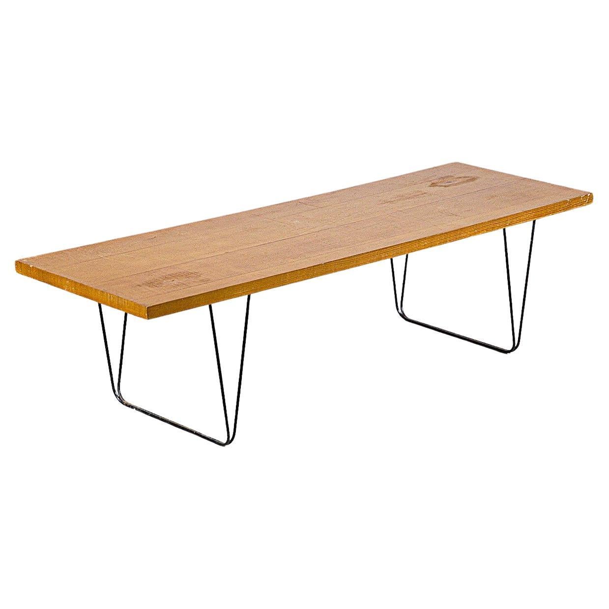 Table basse CM 191 de Pierre Paulin France, années 1970