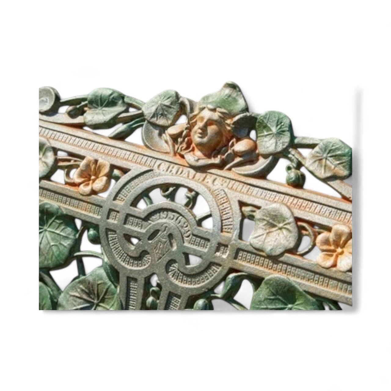 Polychromé Banc de jardin en fonte Coalbrookdale en vente