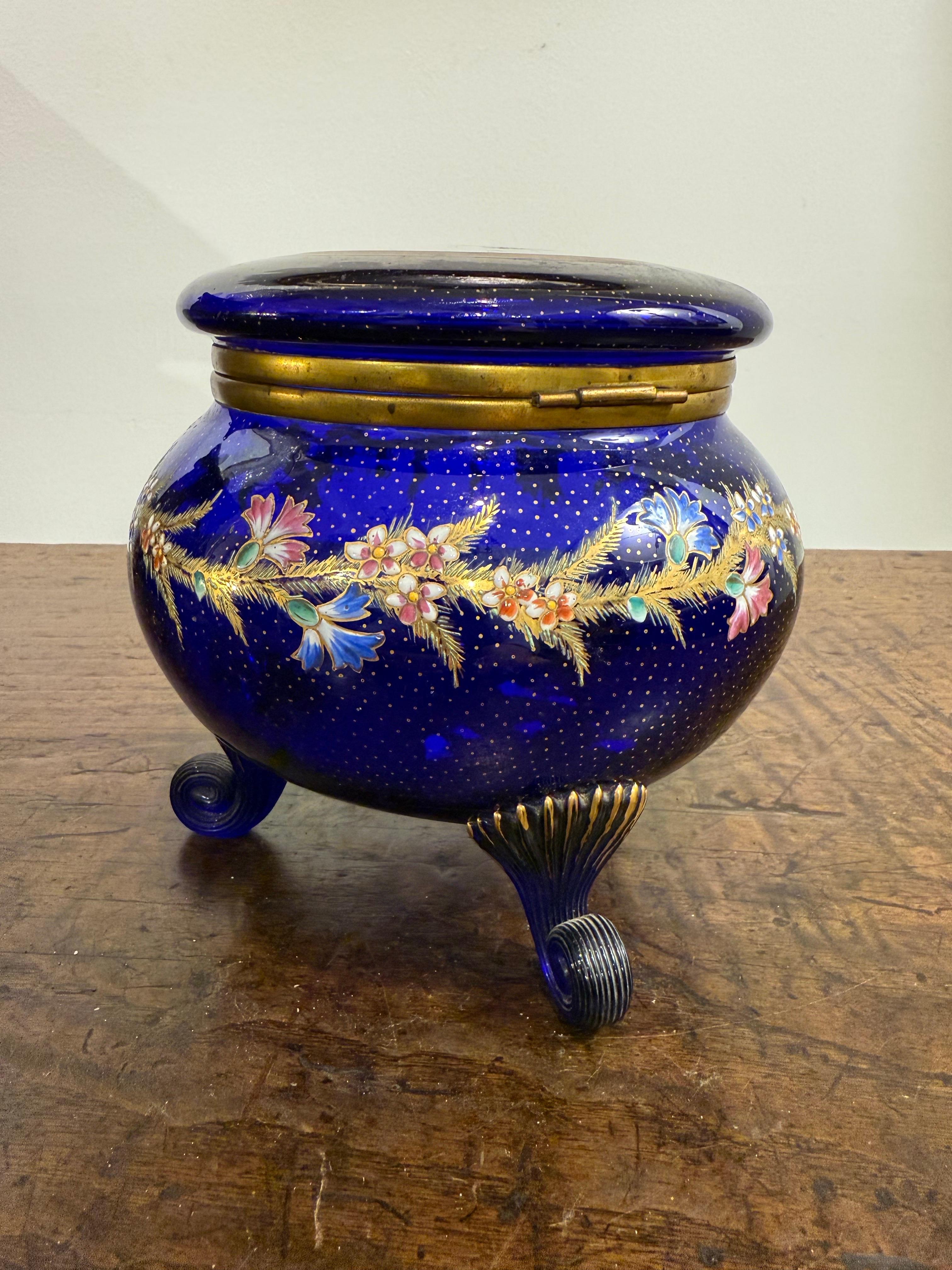 A Cobalt Blue Gilt Enamel Lidded Trinket Box, Early 20th Century For Sale 1
