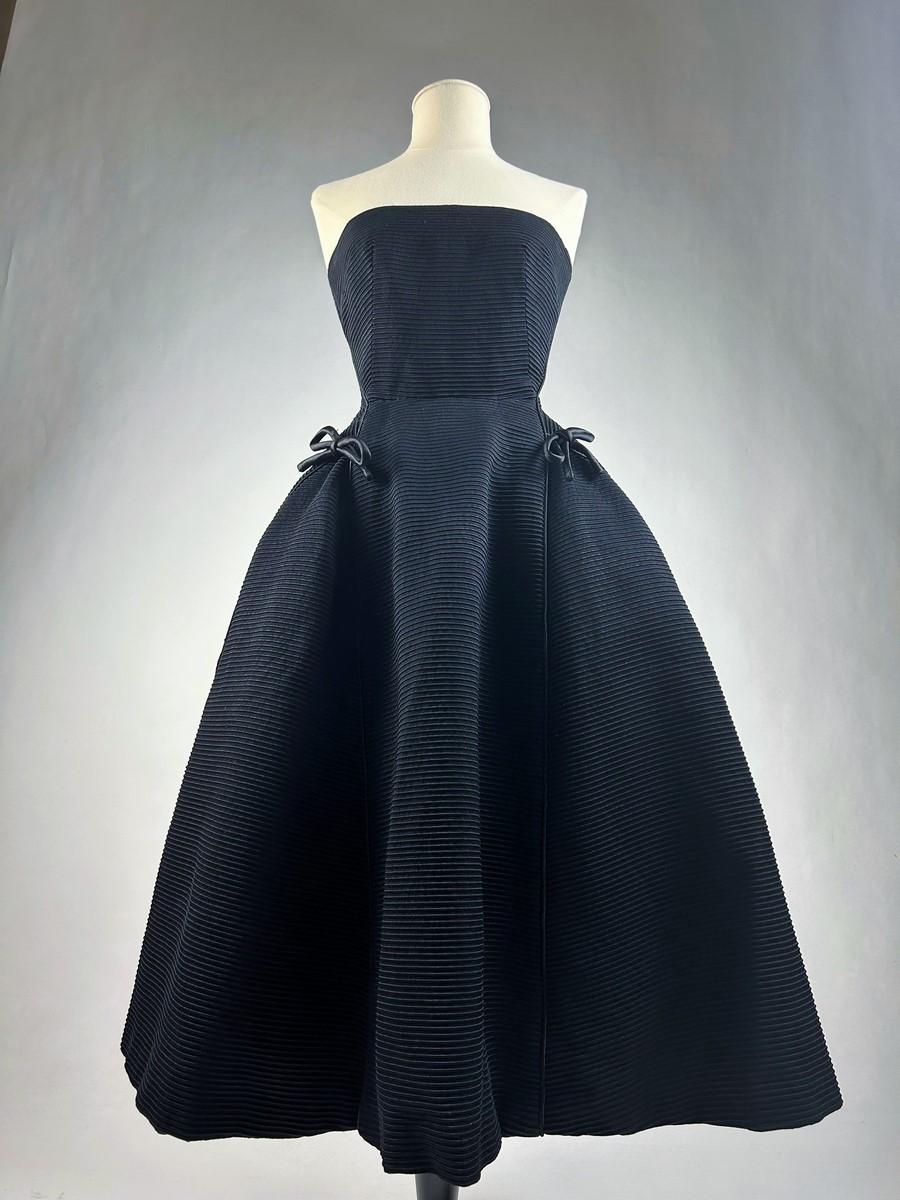 A Cocktail Dress By Christian Dior Couture - Ligne Profilée - Autumn Winter 1952 6