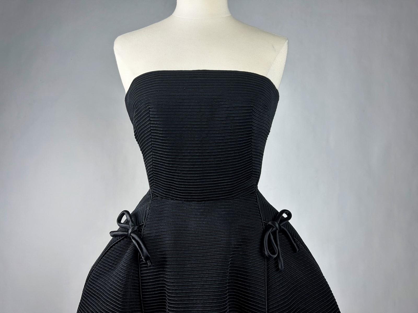 Women's A Cocktail Dress By Christian Dior Couture - Ligne Profilée - Autumn Winter 1952