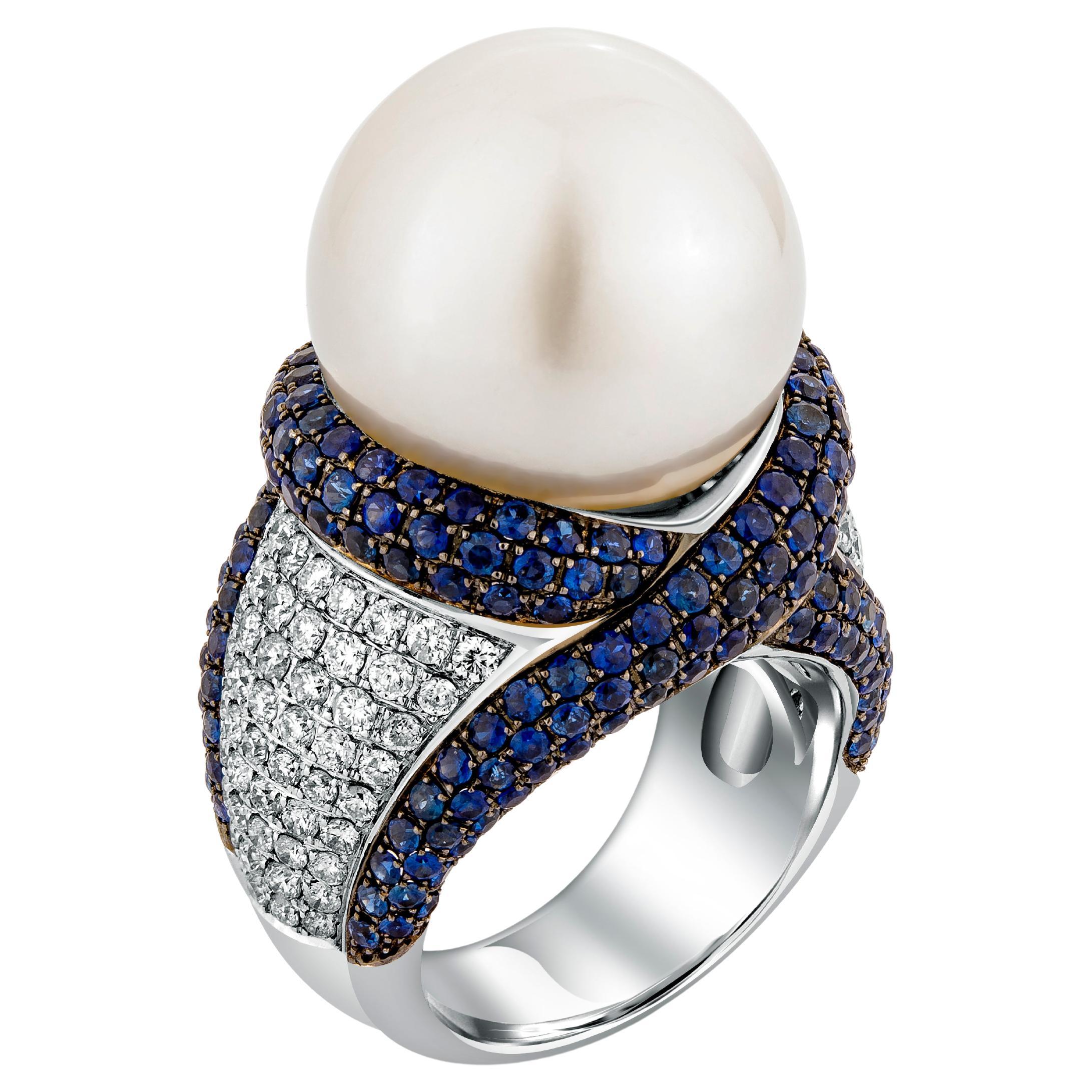 Bague cocktail en perle de 34,30 carats entourée de saphirs bleus et de diamants