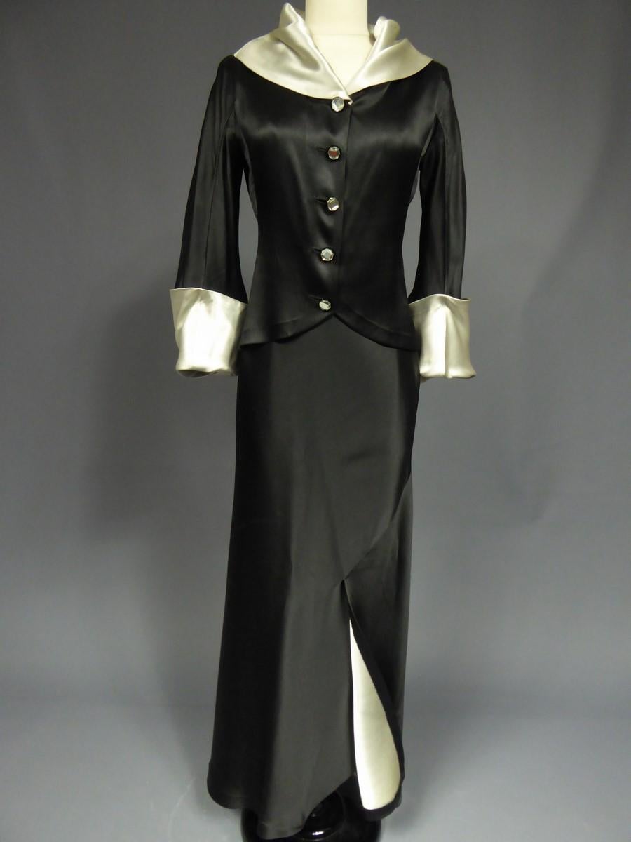 A Coco Chanel (attributed to) Tuxedo Satin Skirt Couture Suit - Paris Circa 1933 For Sale 2