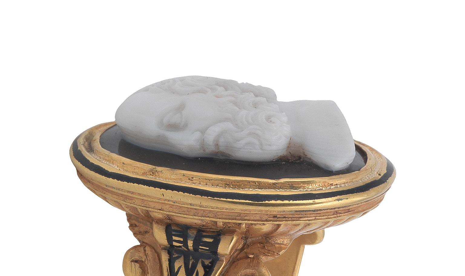Non taillé Fin du 18ème siècle Agate Camée Bague en Platine en vente