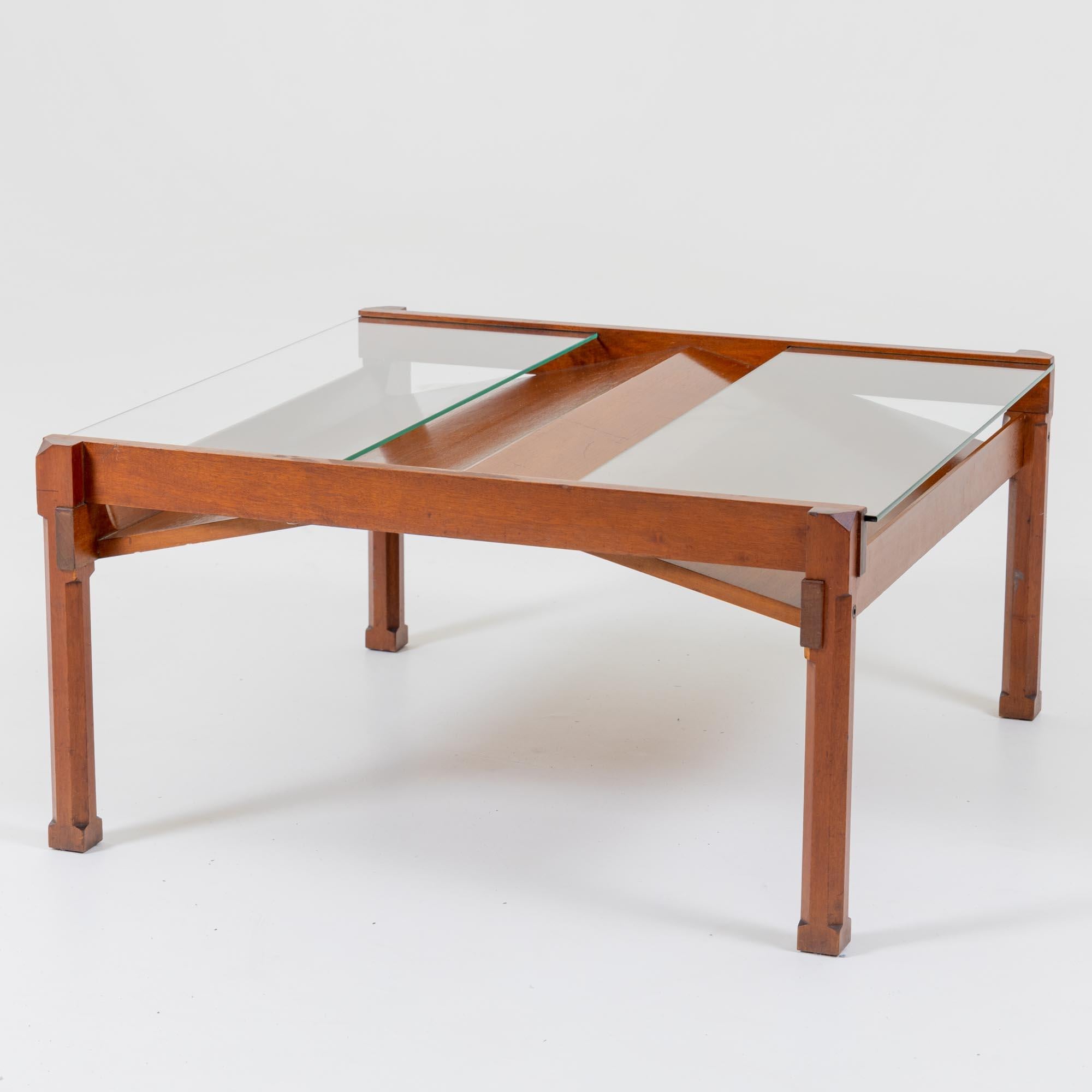 A Coffee Table by Ico Parisi For Sale 1