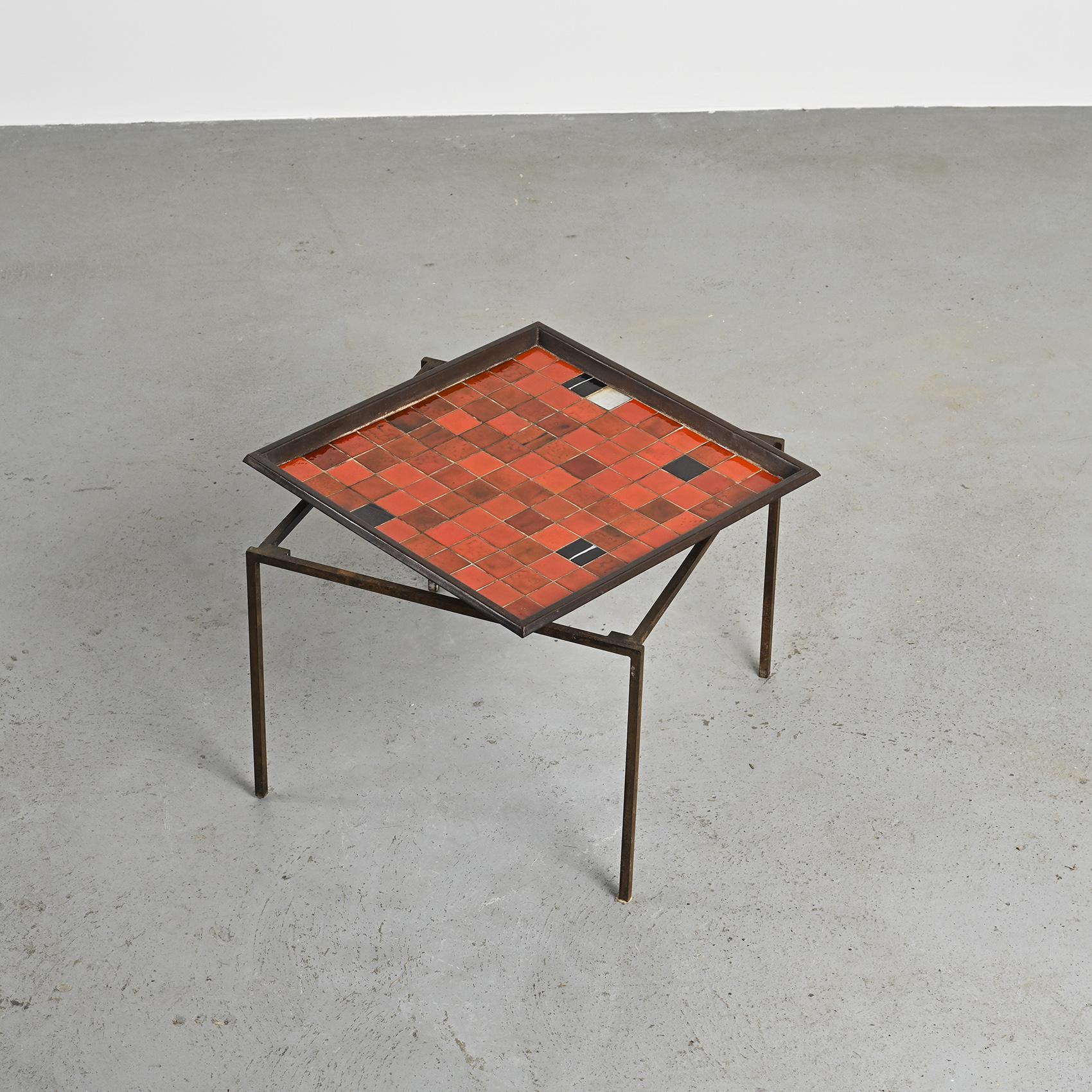 Mesa baja de Mado Jolain y René Legrand, hacia 1955 en Bueno estado para la venta en VILLEURBANNE, FR