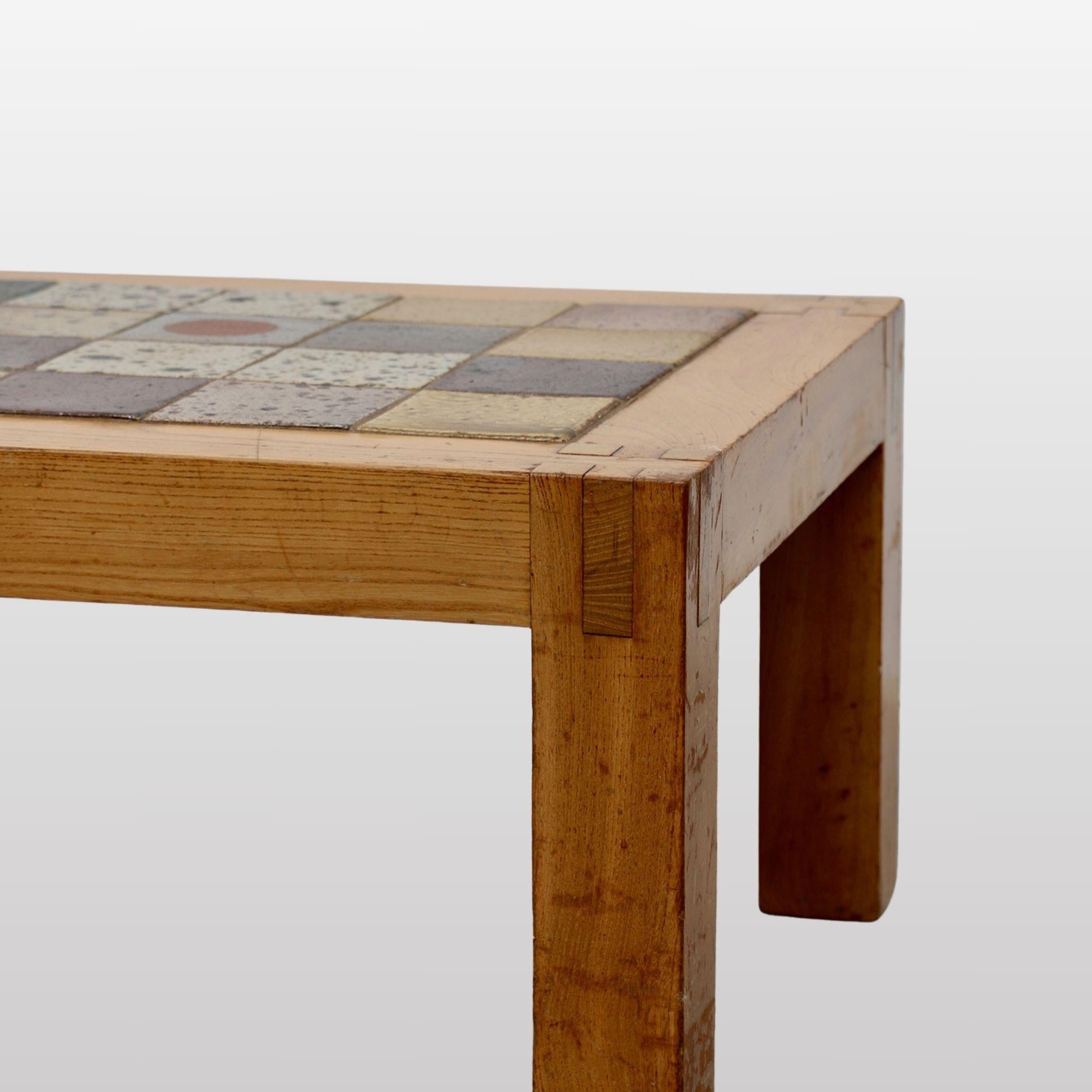 Una mesa de centro, Francia años 60. mediados del siglo XX en venta