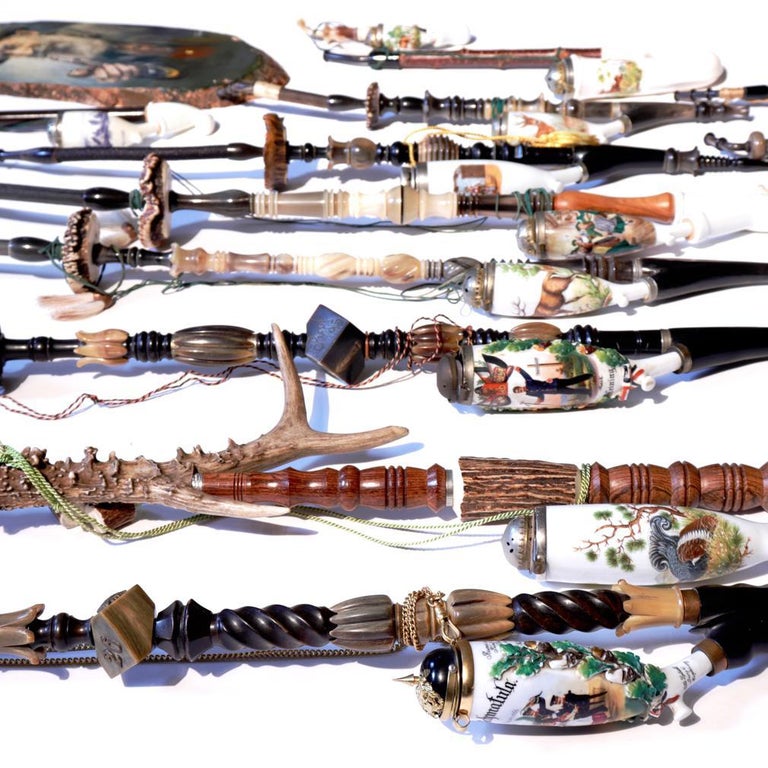 Collection of 13 Traditional German Porcelain Tobacco Pipes For Sale at