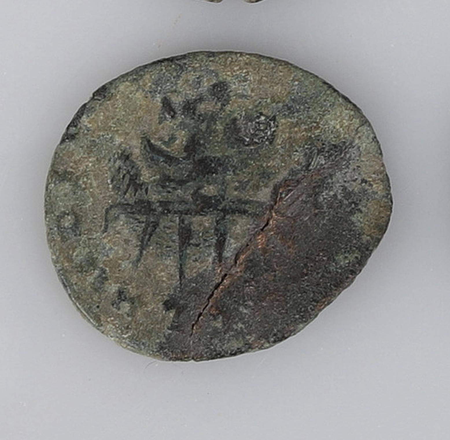 Kollektion von 4 Sammlerstücken aus antiker römischer Bronze Münze 200-300 AD im Zustand „Hervorragend“ im Angebot in Wembley, GB
