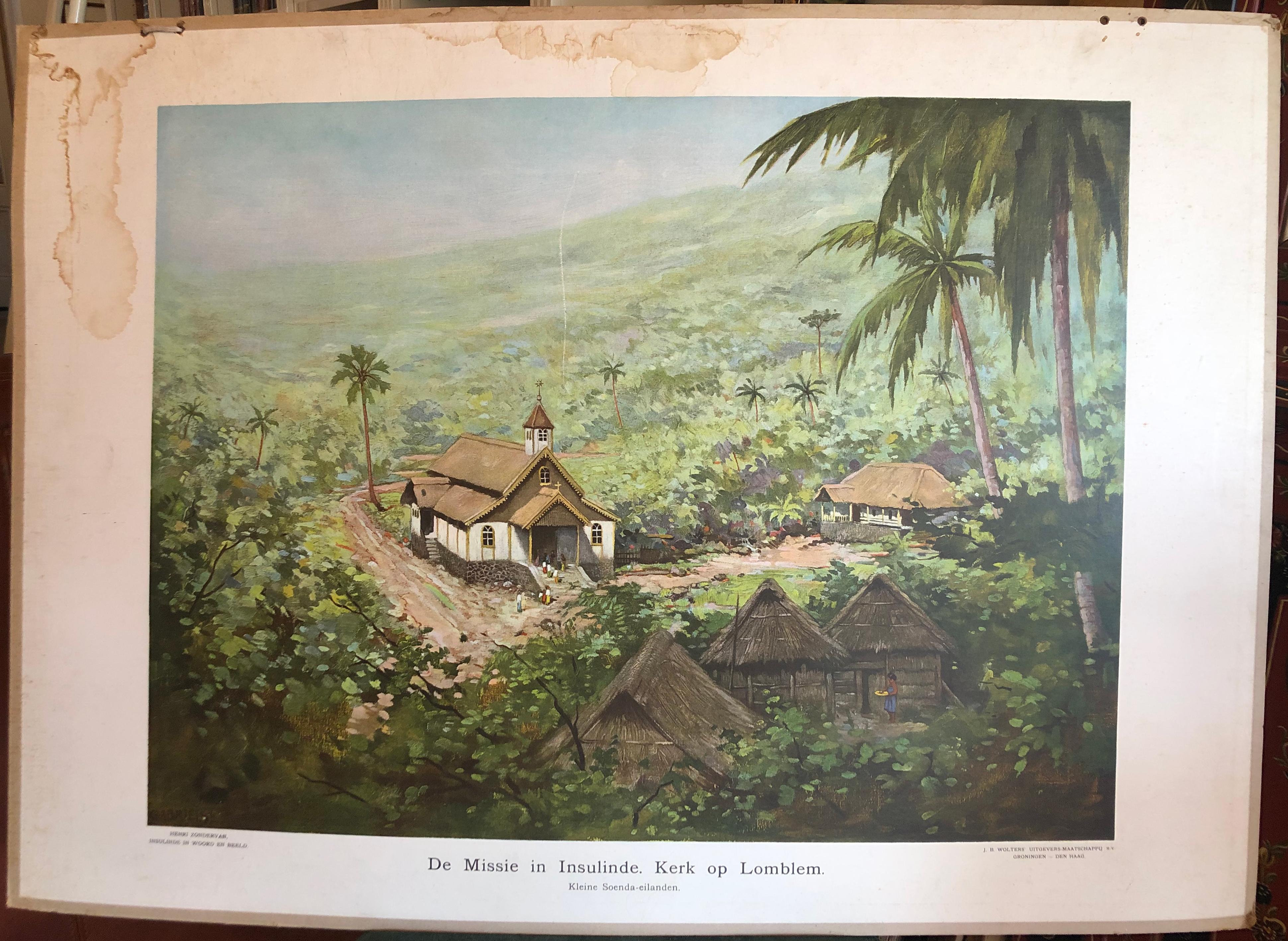 Collection of 5 Vintage School-Charts of Indonesia, Incl Bali Ritual Cremation In Fair Condition For Sale In Langweer, NL