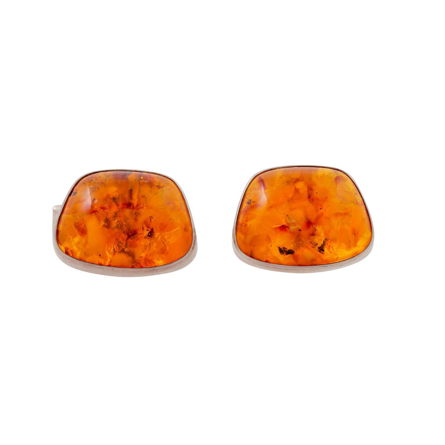 Collection of 8 Parts of Amber Jewelry For Sale 4