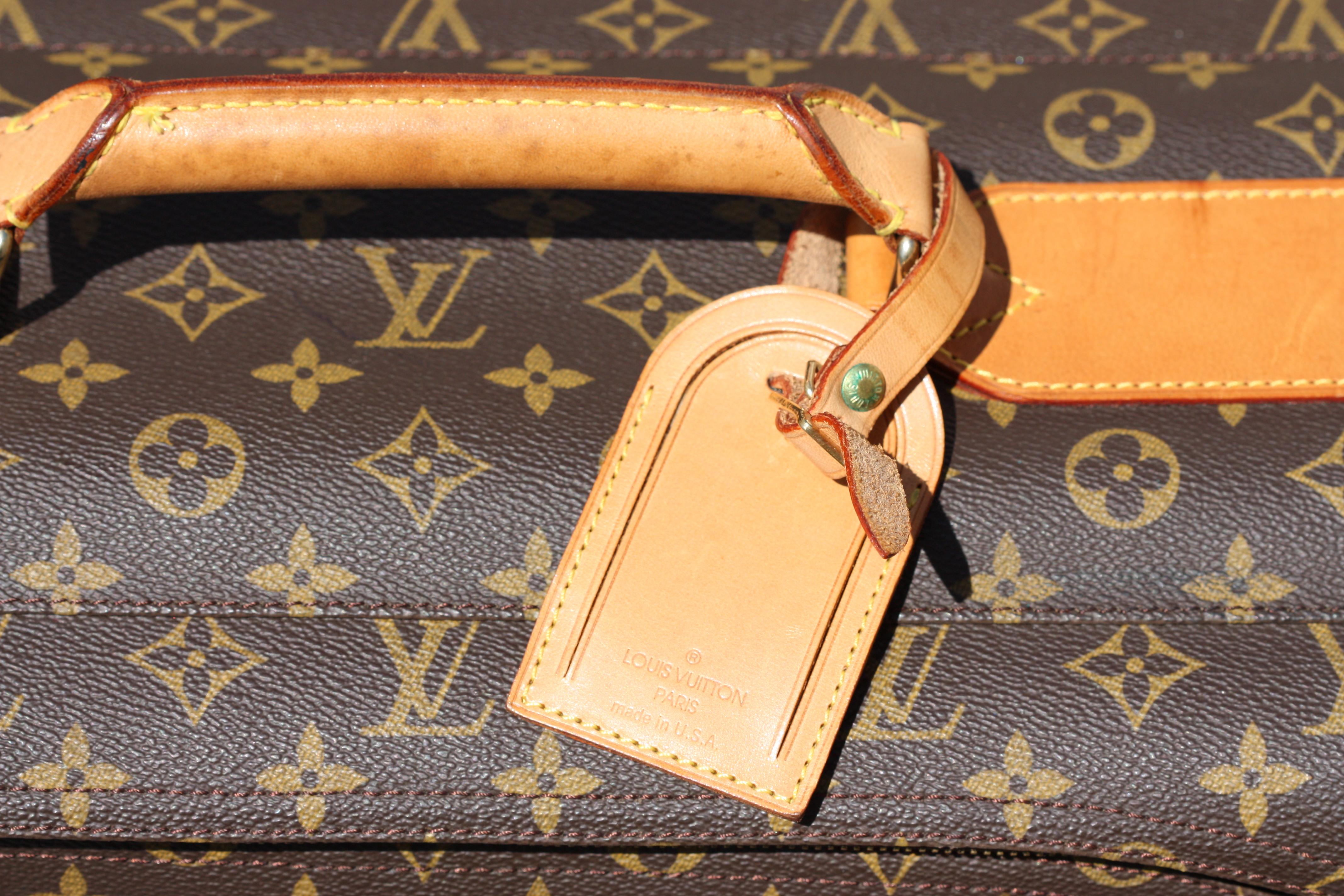 Collection of Four Louis Vuitton Suitcases with Monogram Pattern 3