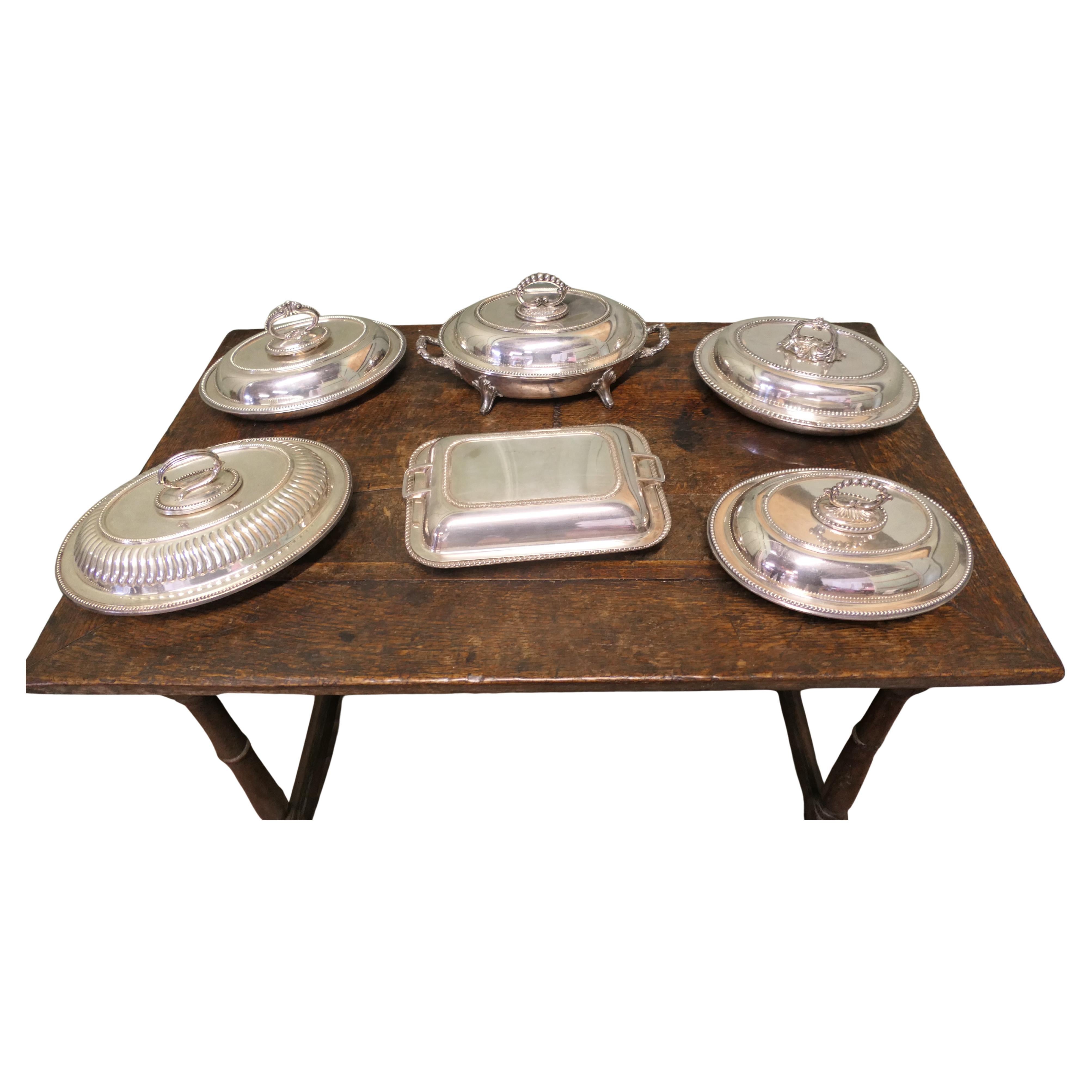 Colección de vajillas de plata de gran calidad en venta