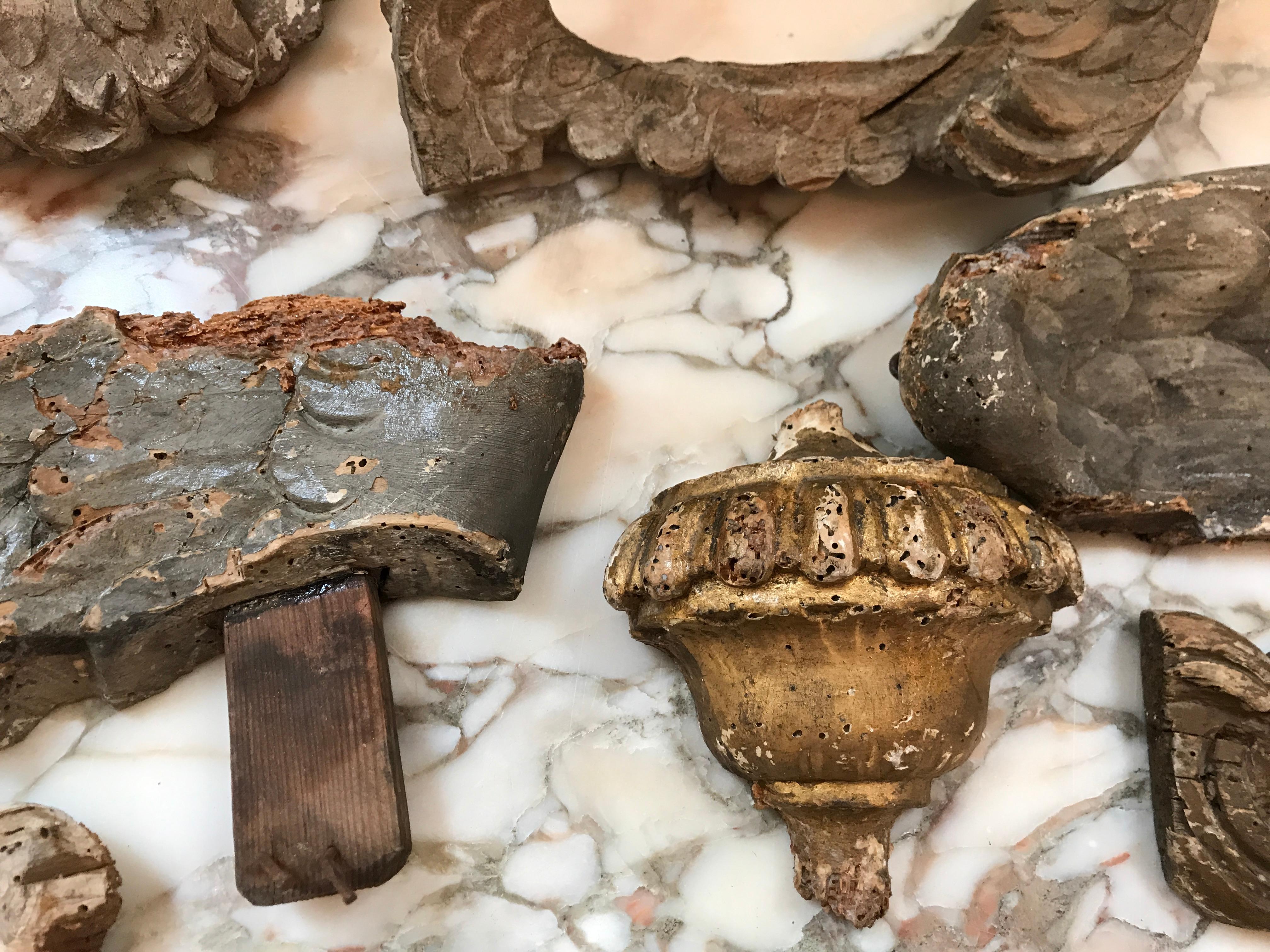 Collection of Nine Early 18th Century Italian Wood Fragments of Wings and Urns For Sale 1