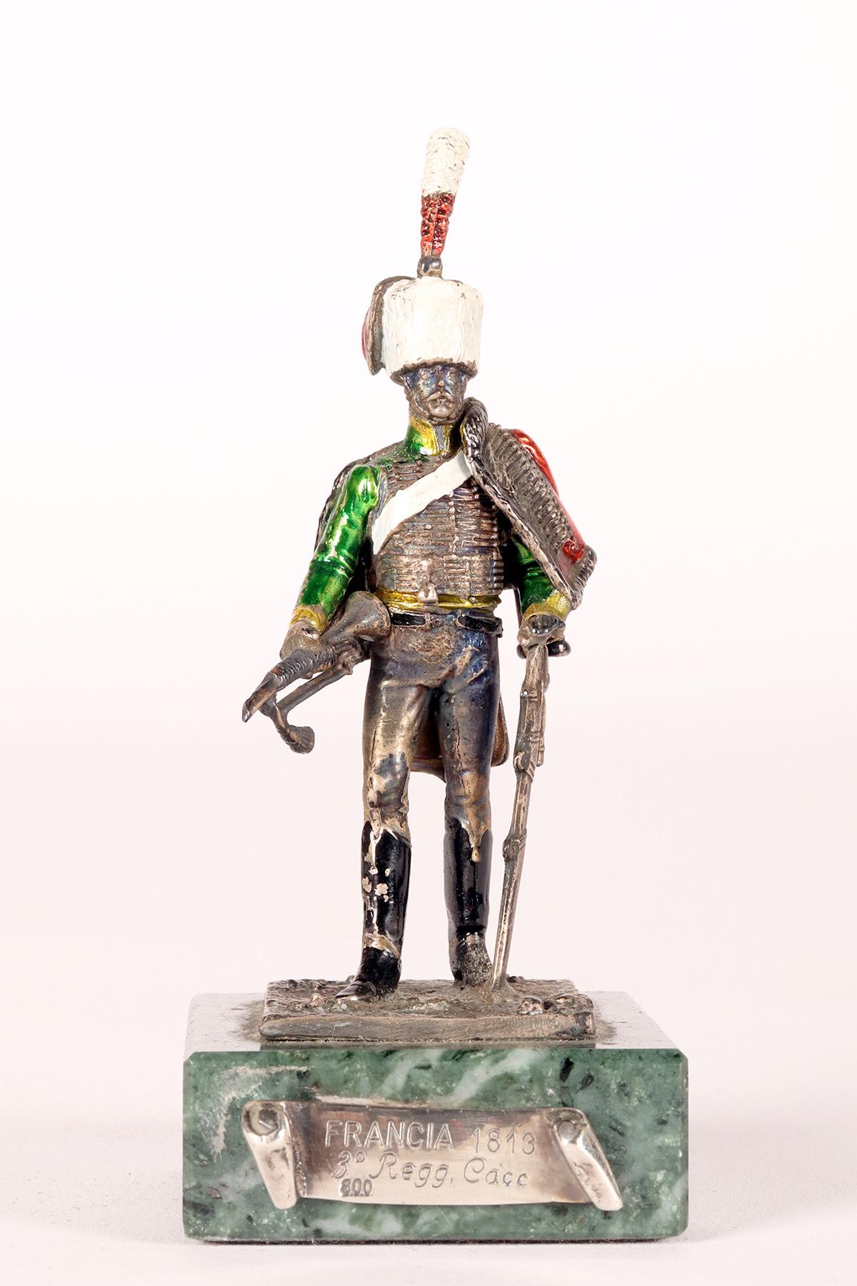 Una collezione di sculture in argento, marmo e smalto. Italia, 1920. in vendita 7