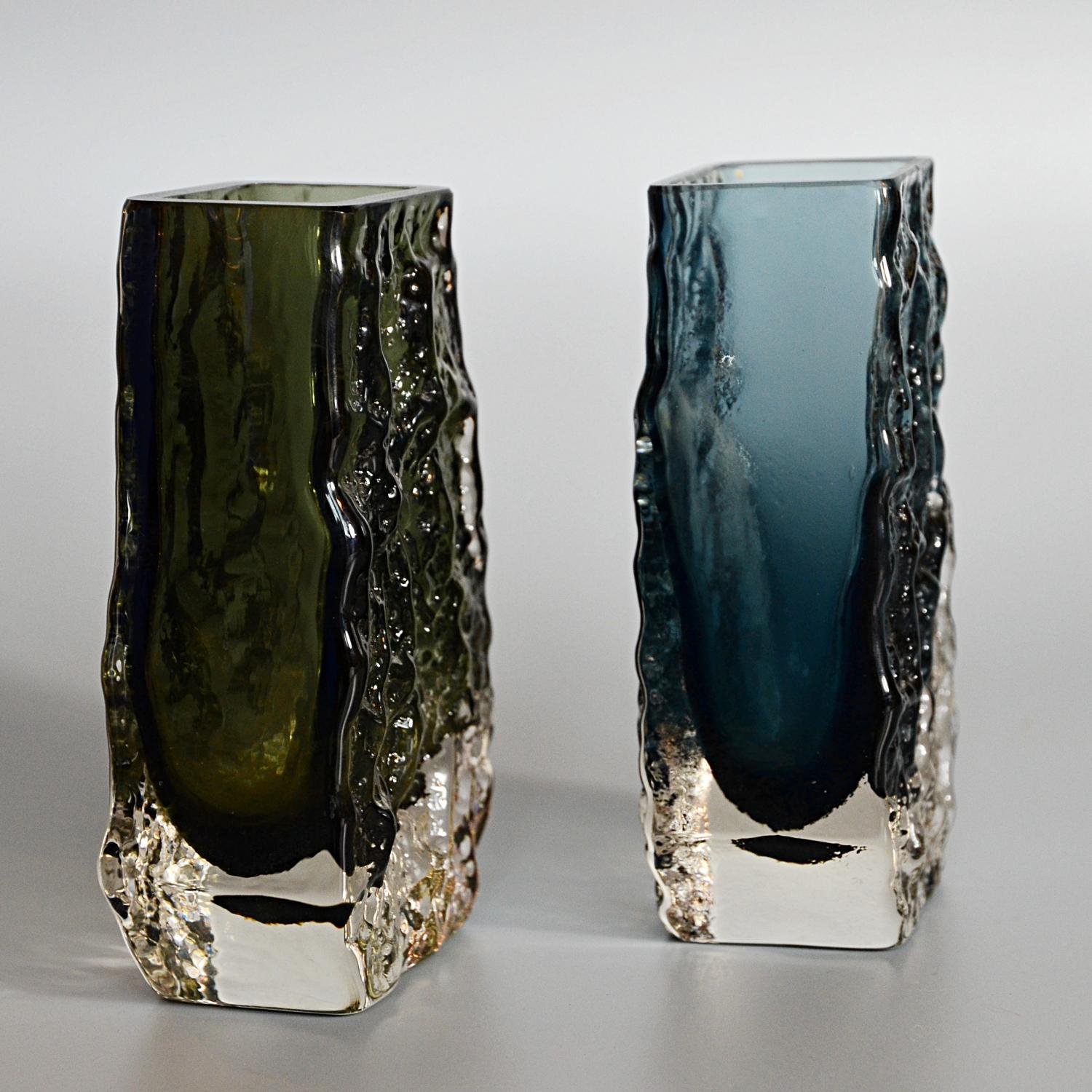 English Collection of 14 Textured Glass Vases by Geoffrey Baxter for Whitefriars Glass