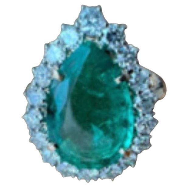 Anillo de diamantes de 3,64 quilates de una pera colombiana en venta