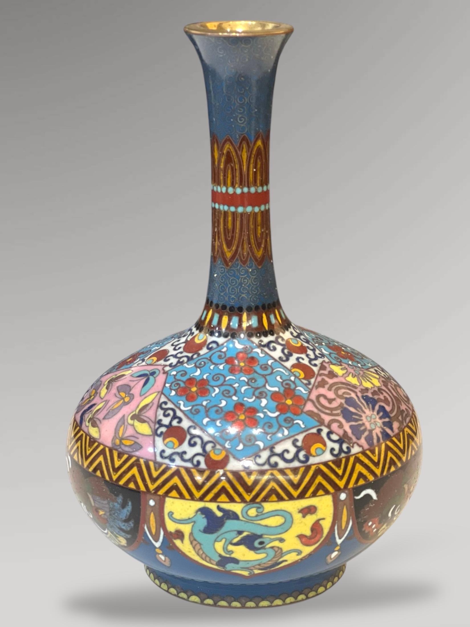 A Colourful Japanese  Cloisonné Enamel Vase. Meiji period In Good Condition For Sale In London, GB