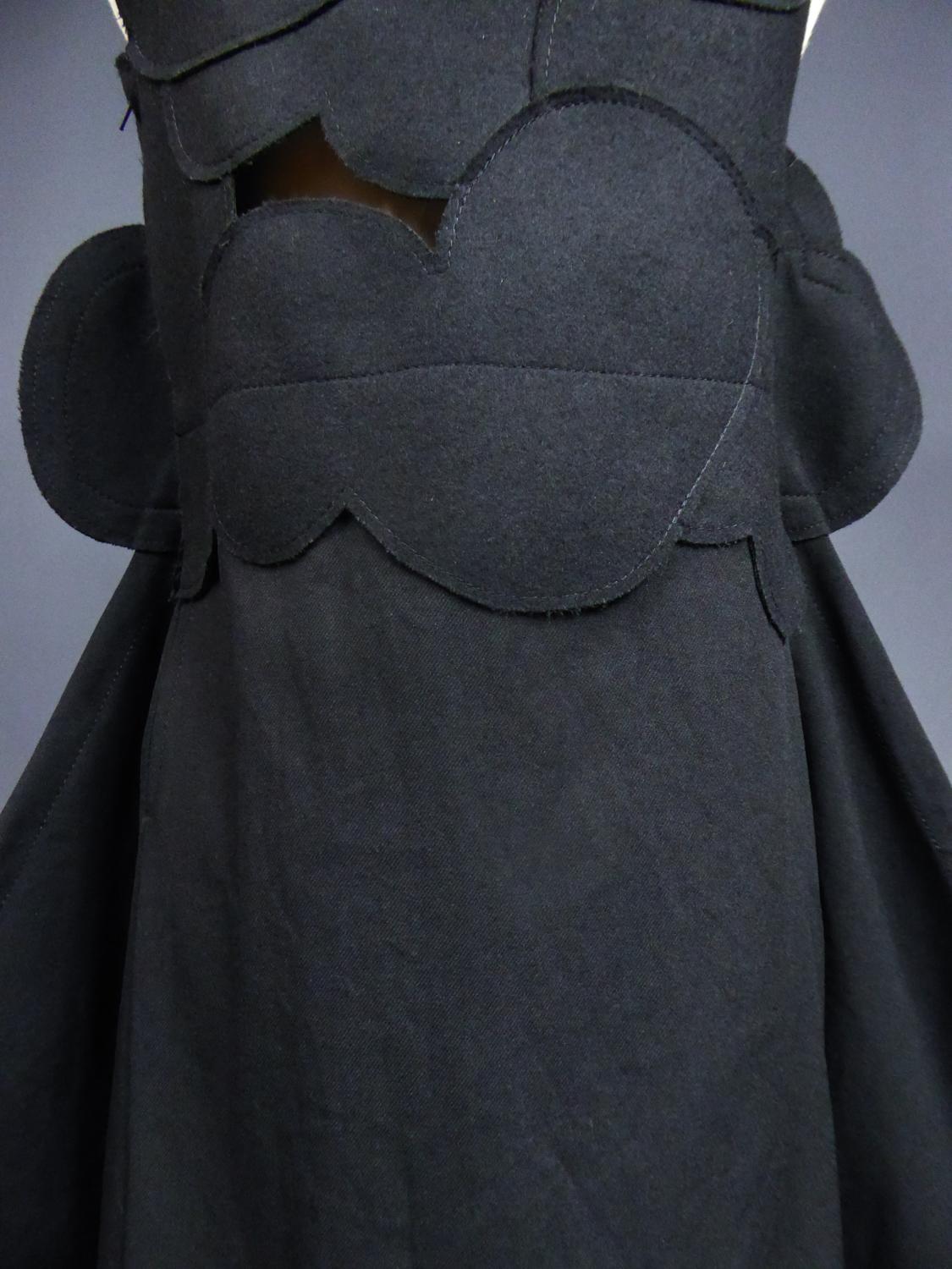 A Comme des Garcons Junya Watanabe Schwarzes Chasuble-Kleid aus Wolle Circa 2000 im Angebot 8