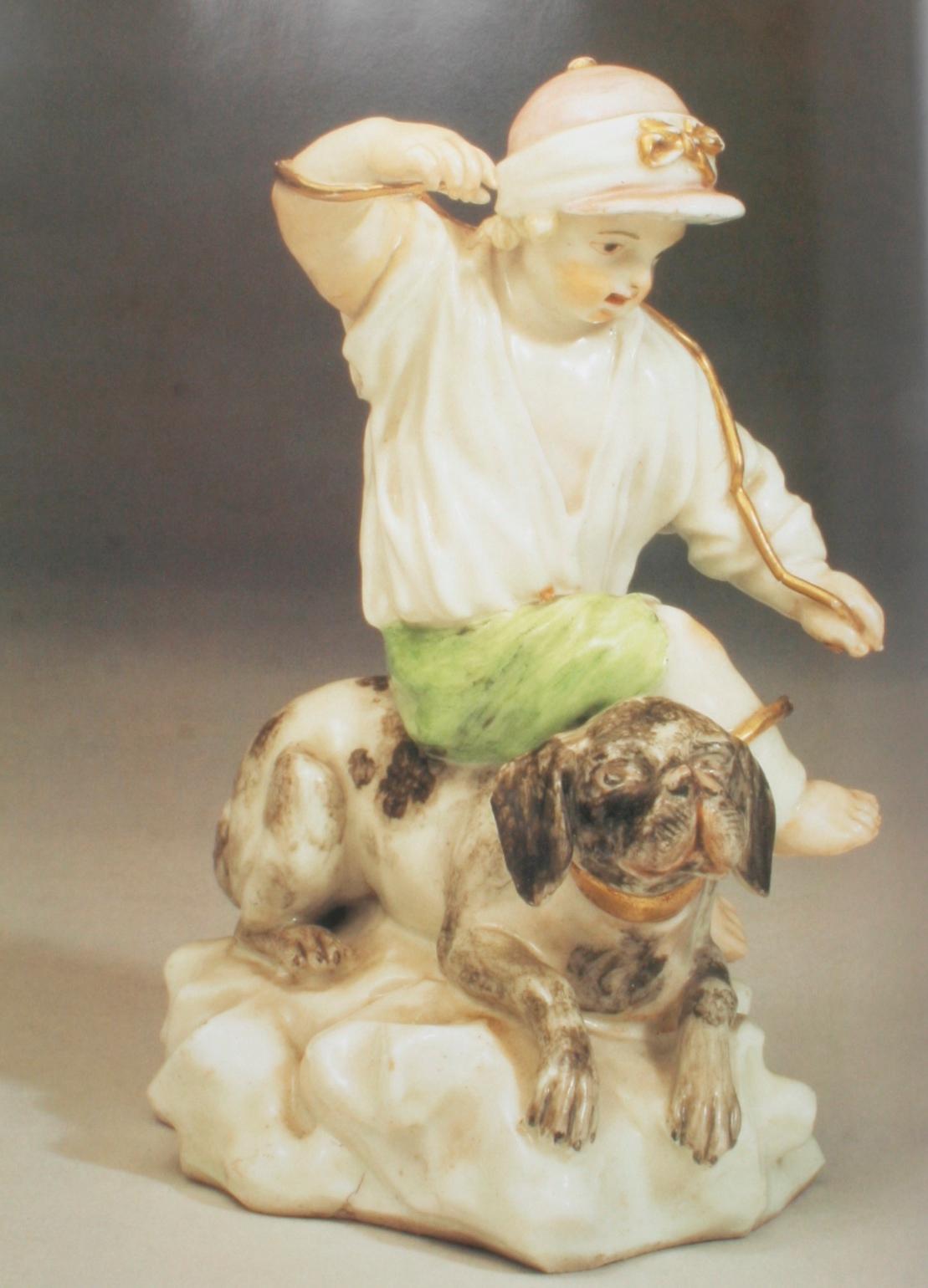 A Connoisseur's Guide to Antique Pottery & Porcelain by Ronald Pearsall, 1st Ed For Sale 1