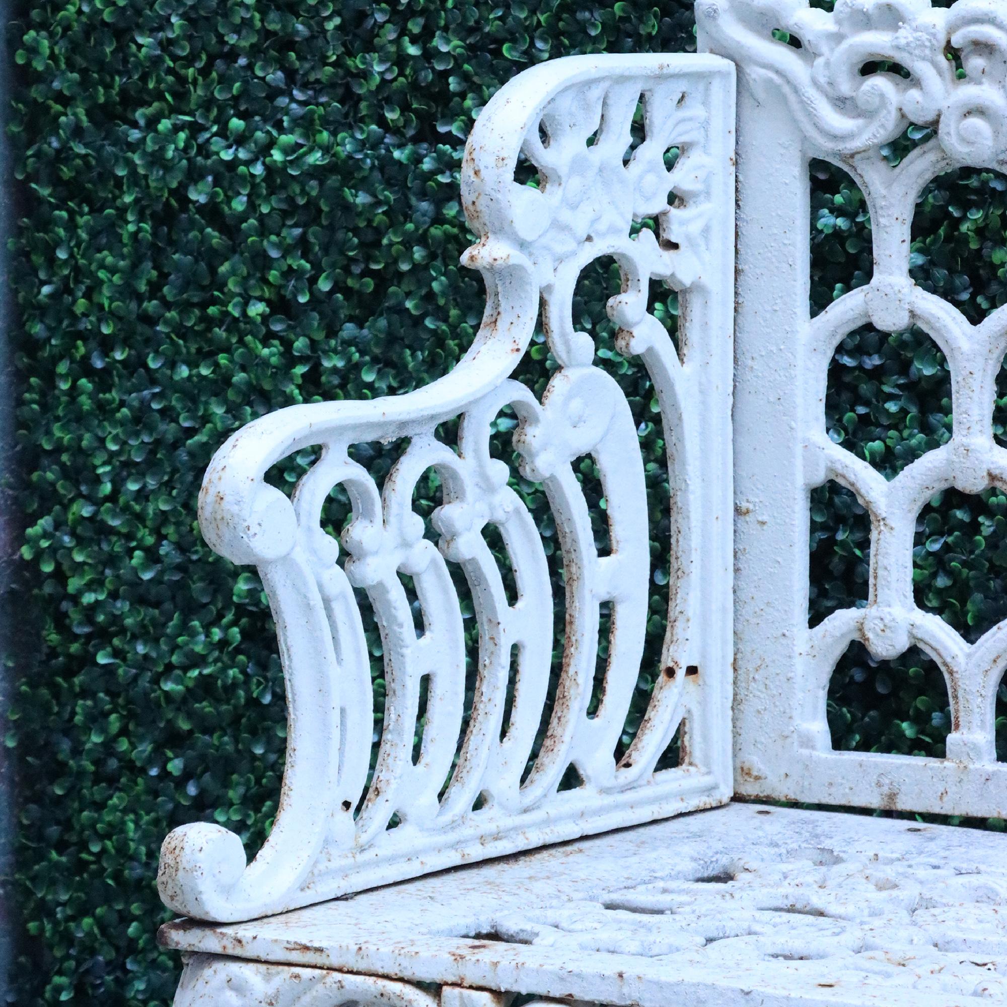 Contemporary Cast Iron Garden Bench in White In Good Condition In Philadelphia, PA