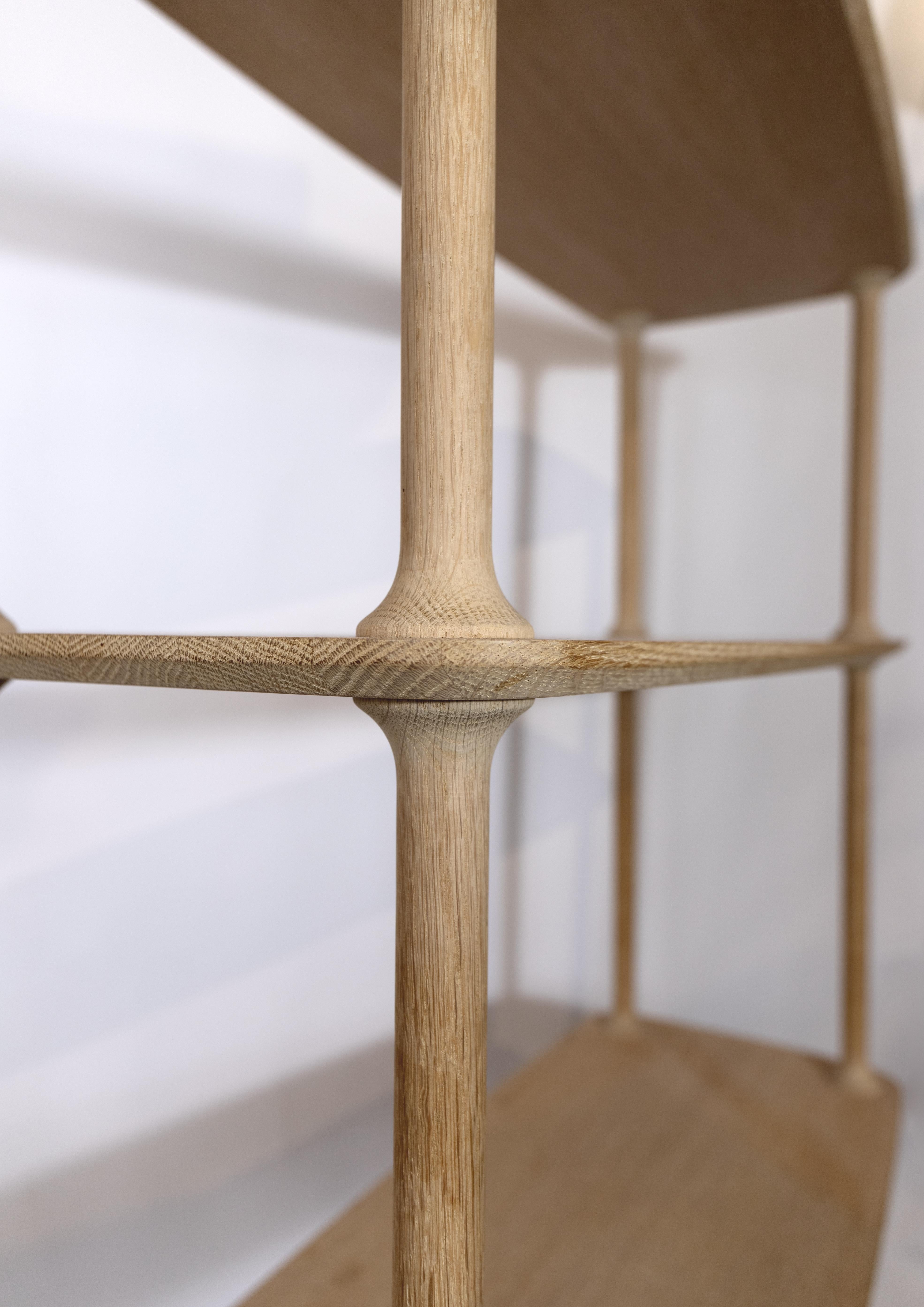 XXIe siècle et contemporain Etagère contemporaine sur pieds en vente
