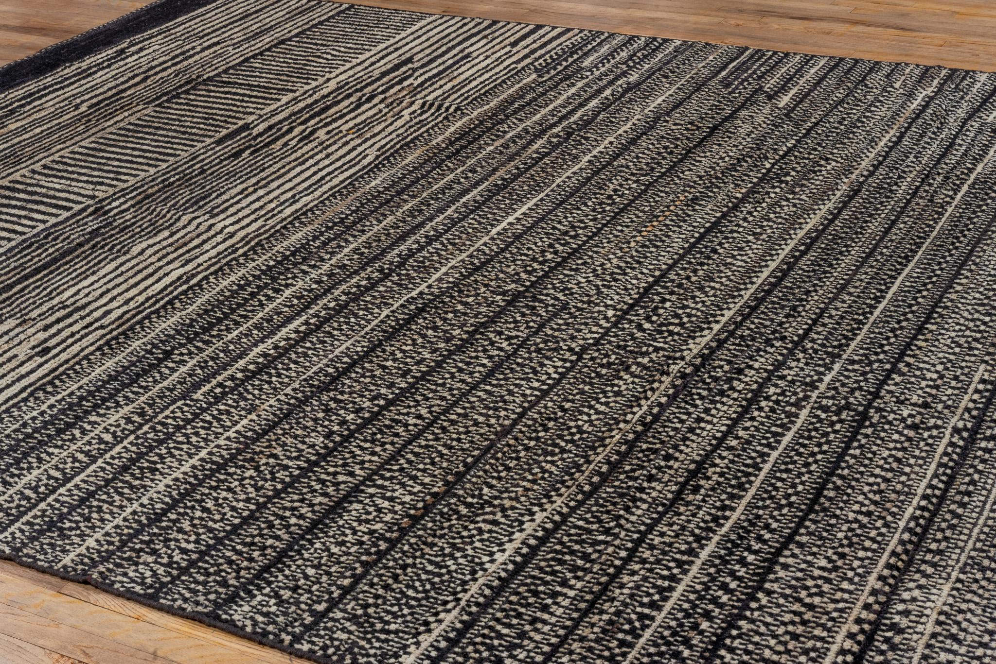 A Contemporary Tulu Rug. In Good Condition For Sale In Philadelphia, PA