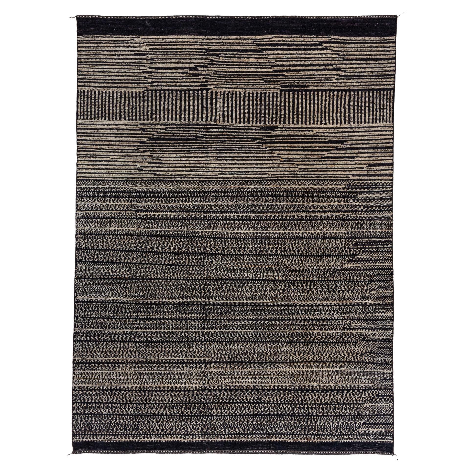 A Contemporary Tulu Rug. For Sale