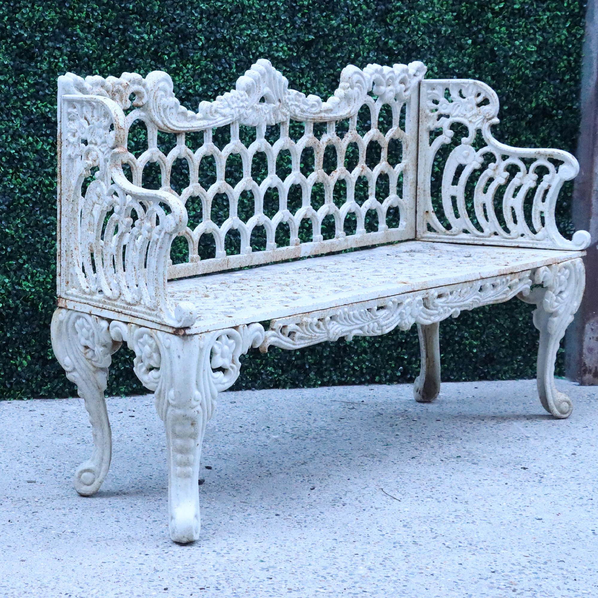 Contemporary White Painted Cast Iron Garden Bench In Good Condition In Philadelphia, PA