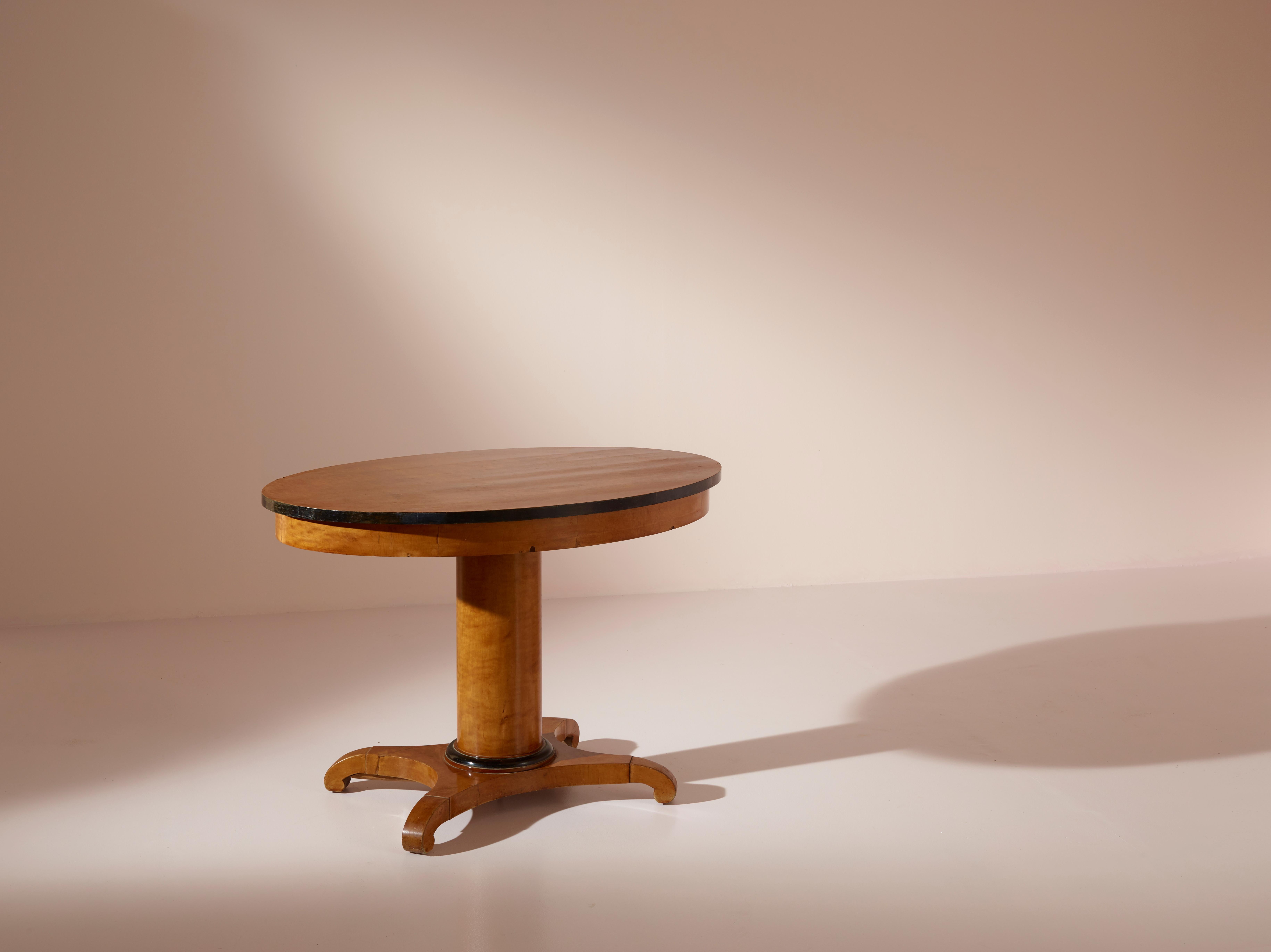 Italian Continental Biedermeier Oval Table Made in Maple with Ebonized Details