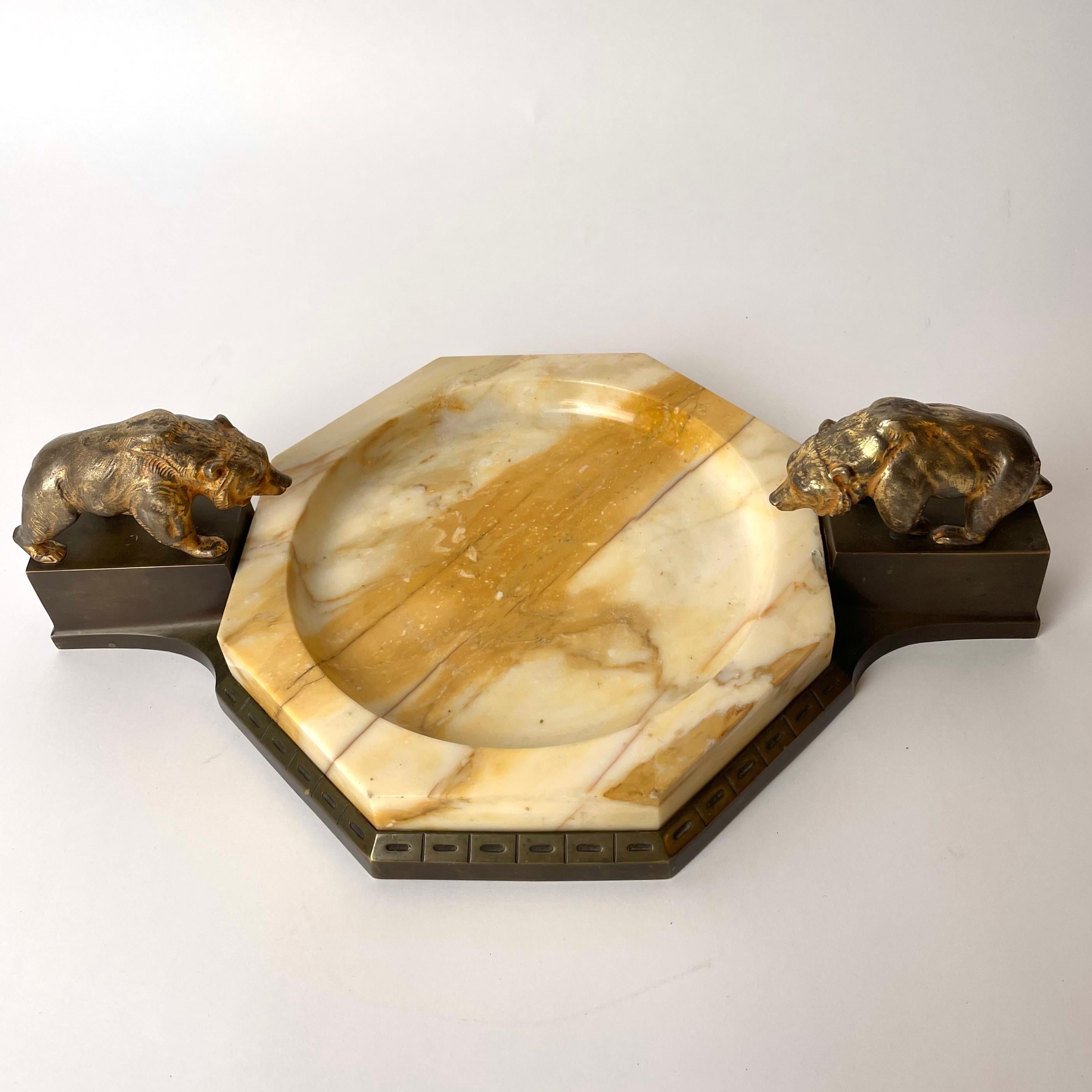 Early 20th Century Cool Dish in Marble and Bronze, Art Deco, 1920s For Sale